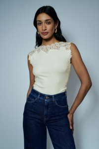 TOP WITH LACE