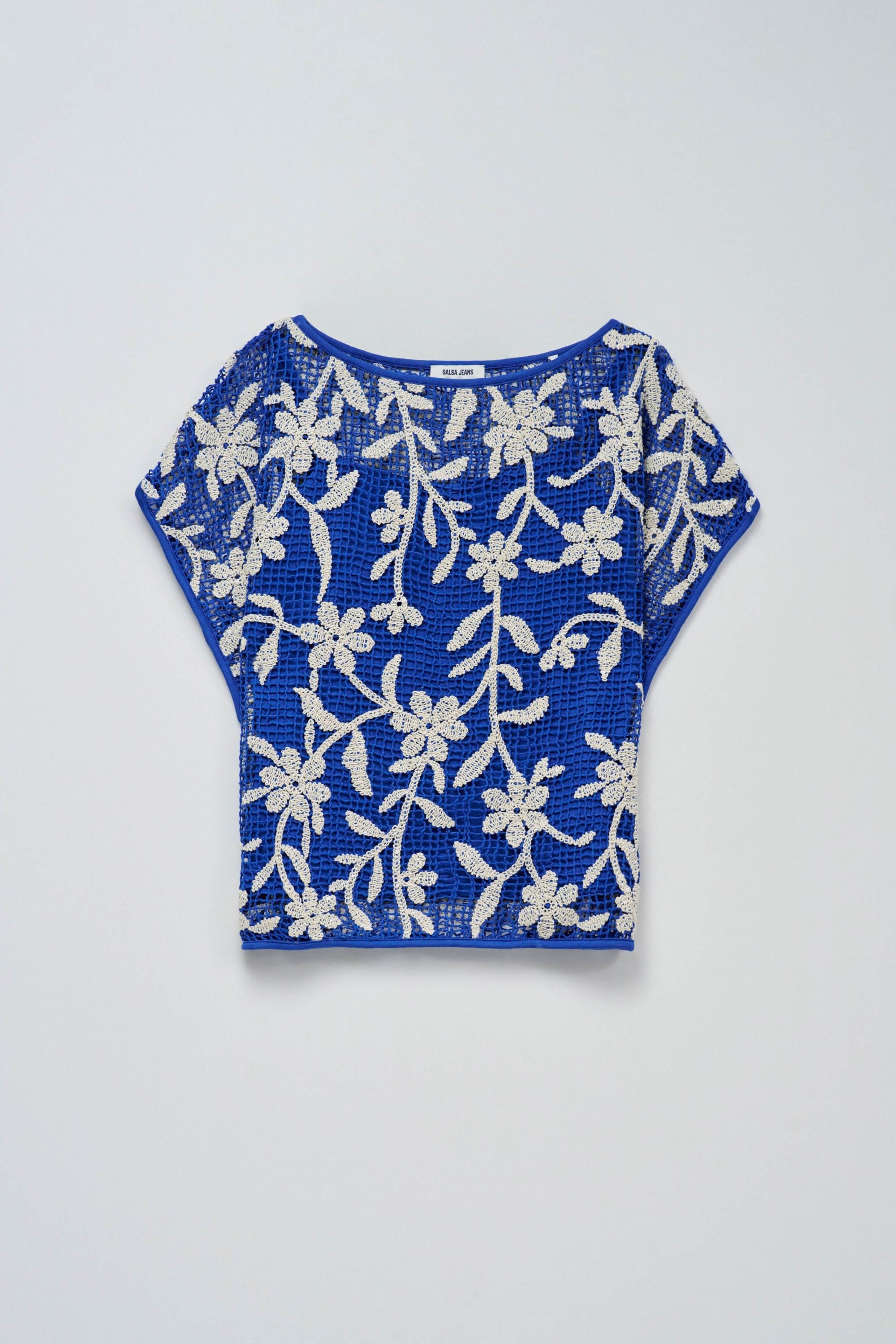 CAMISETA CON EFECTO CROCHET FLORAL