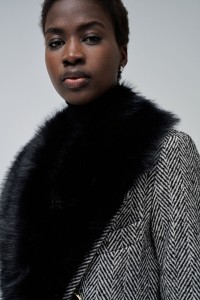 WOOLLEN COAT WITH FUR COLLAR