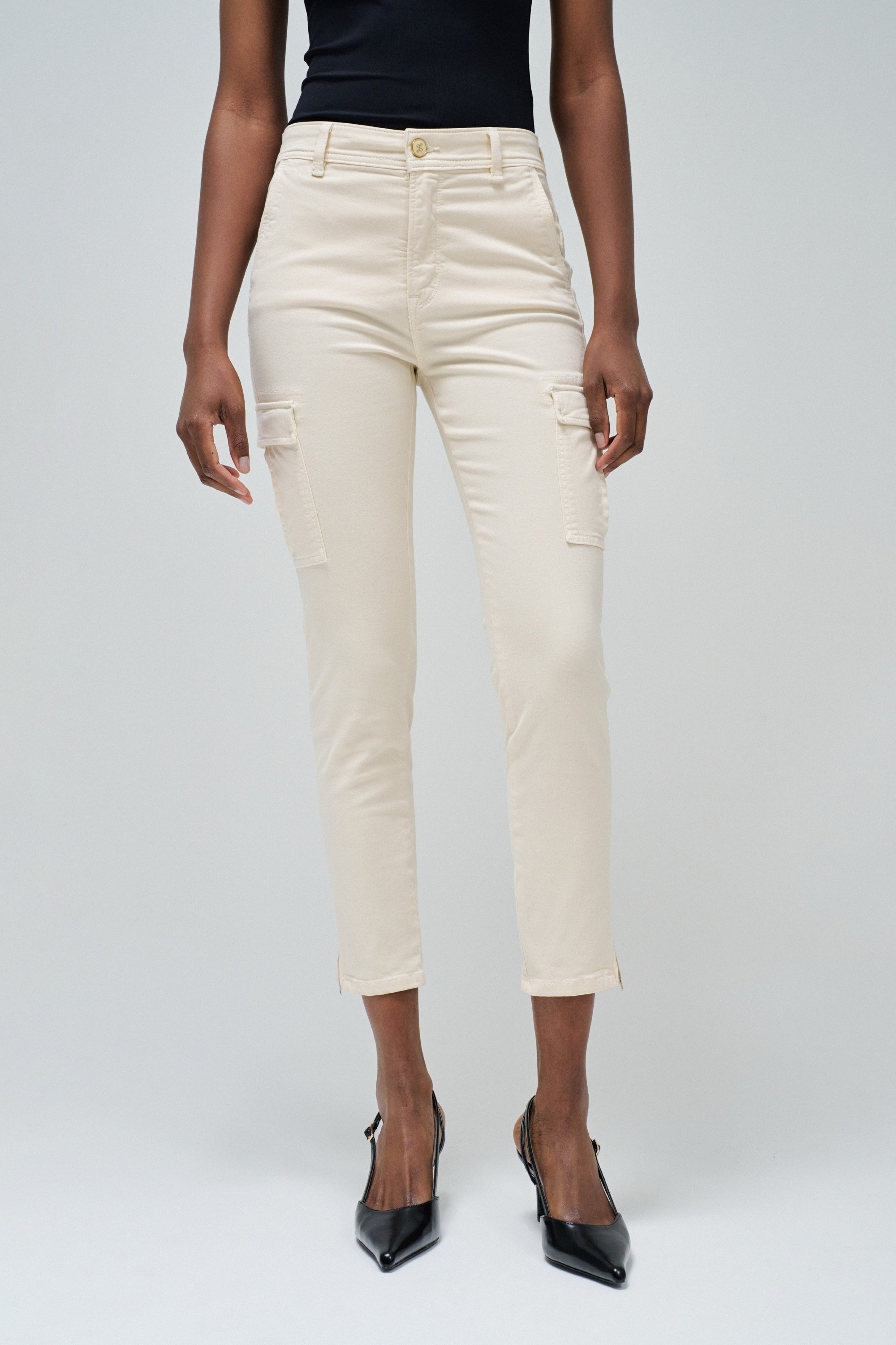 FAITH PUSH IN CROPPED SKINNY CARGO STYLE JEANS