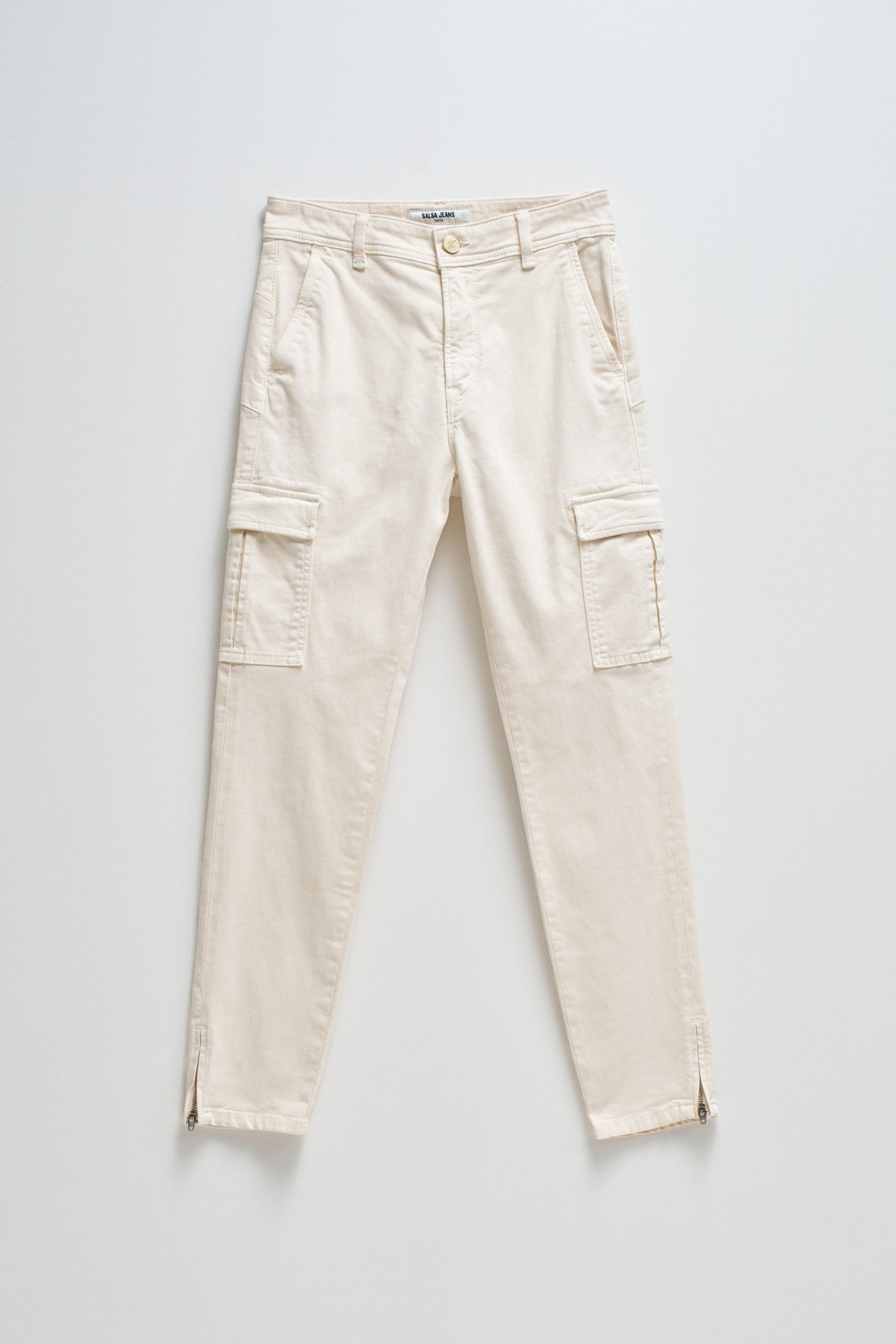 FAITH PUSH IN CROPPED SKINNY CARGO STYLE JEANS