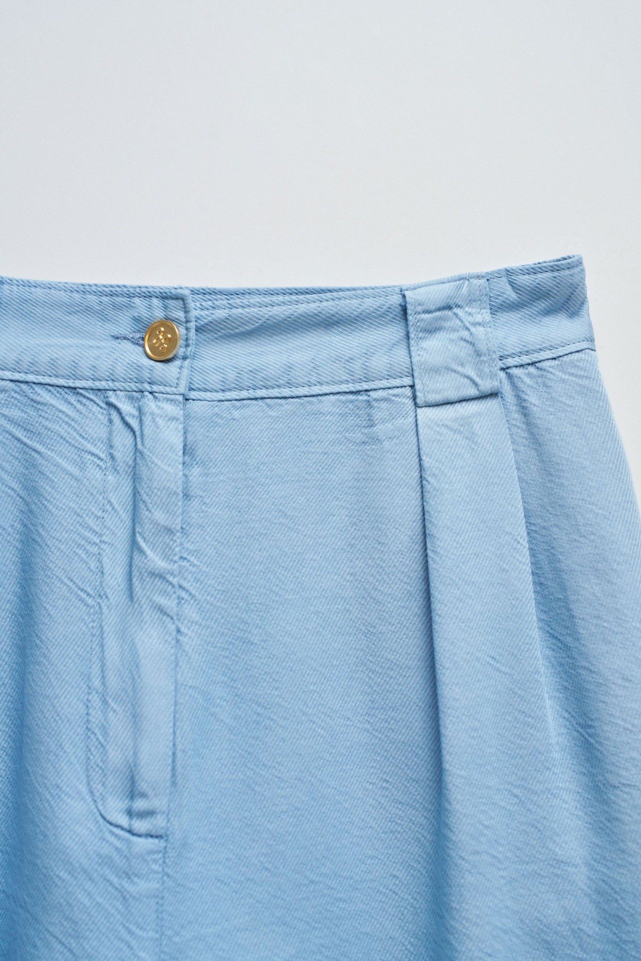 SHORTS EN LIGHTDENIM