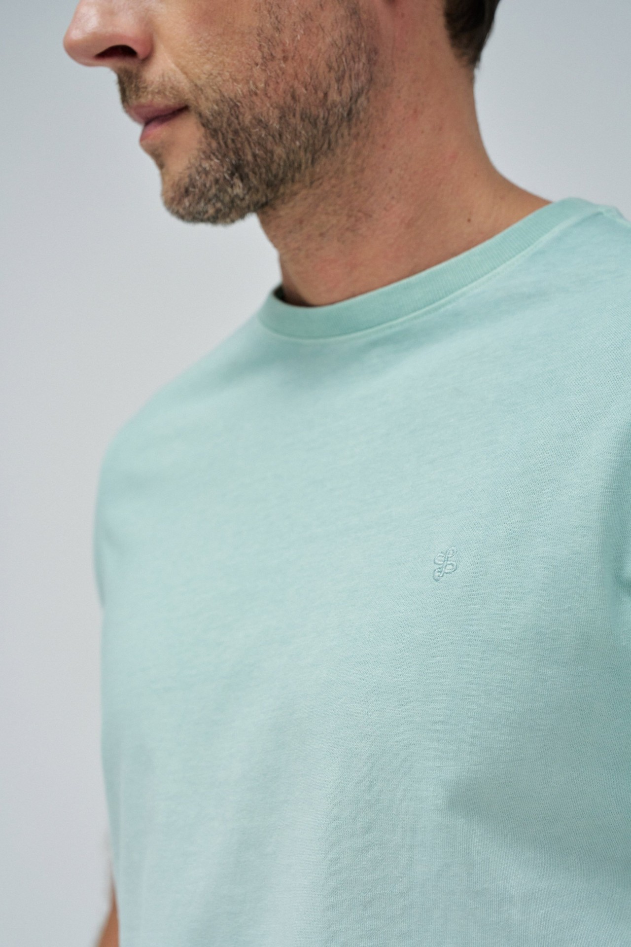 CAMISETA CON EFECTO DEGRADADO