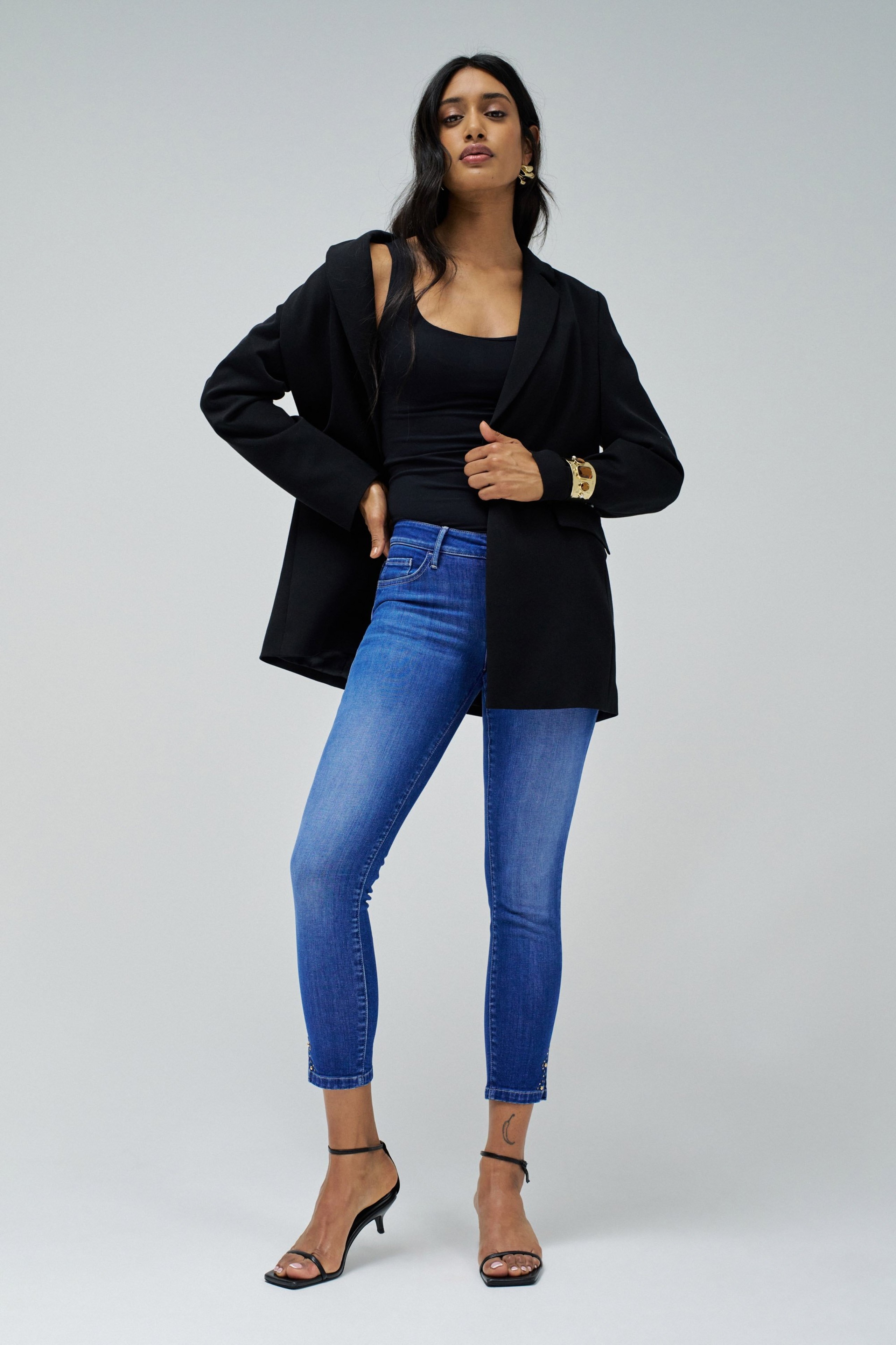 VAQUEROS WONDER PUSH UP CROPPED SKINNY