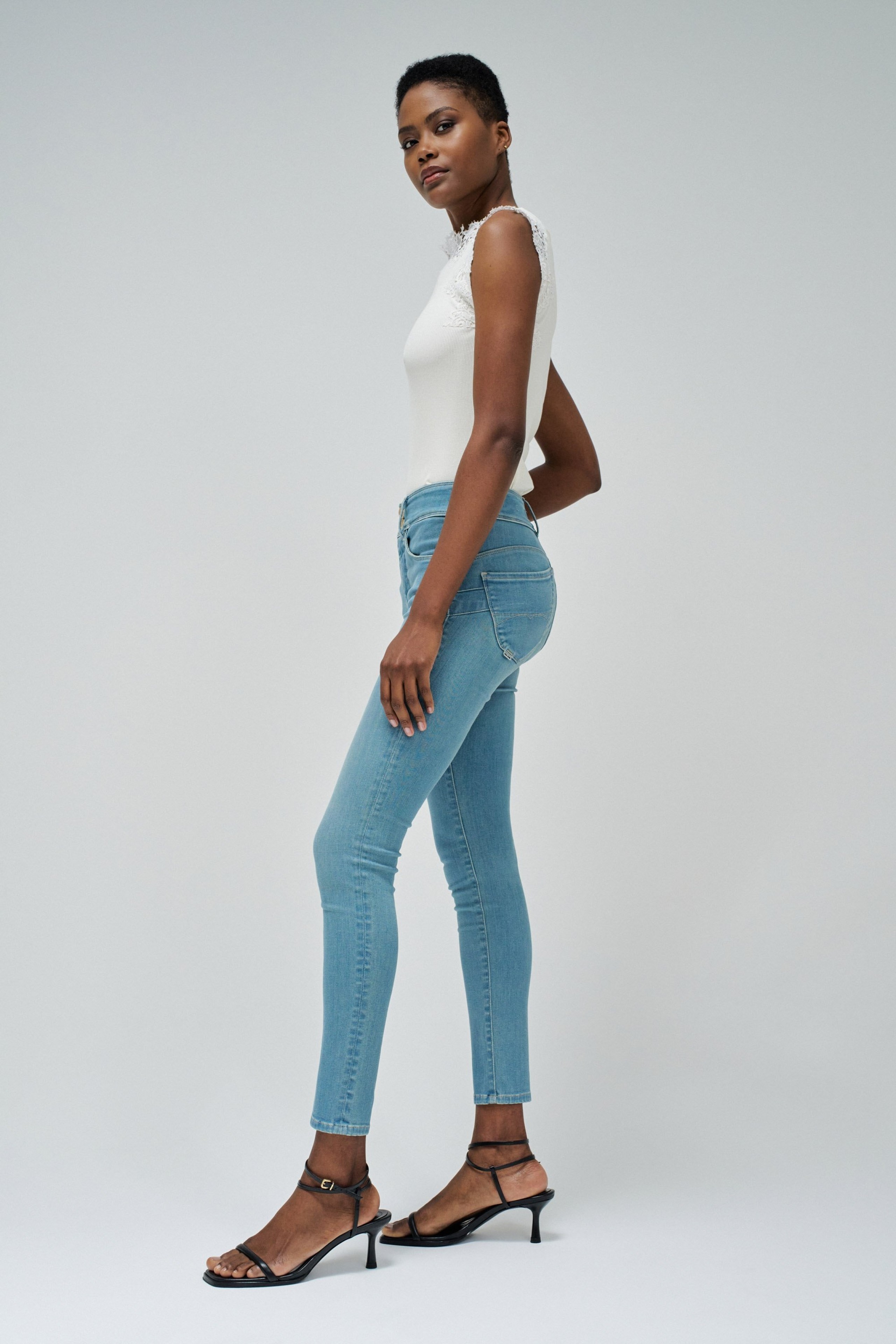 VAQUEROS SECRET PUSH IN SKINNY