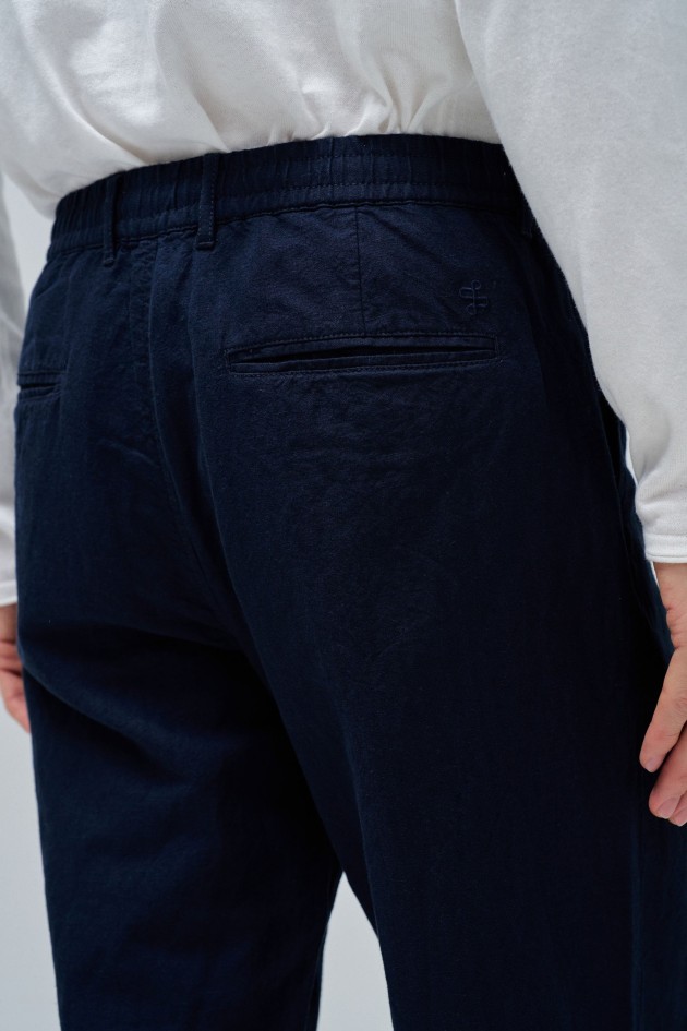 CHINO TROUSERS WITH LINEN BLEND