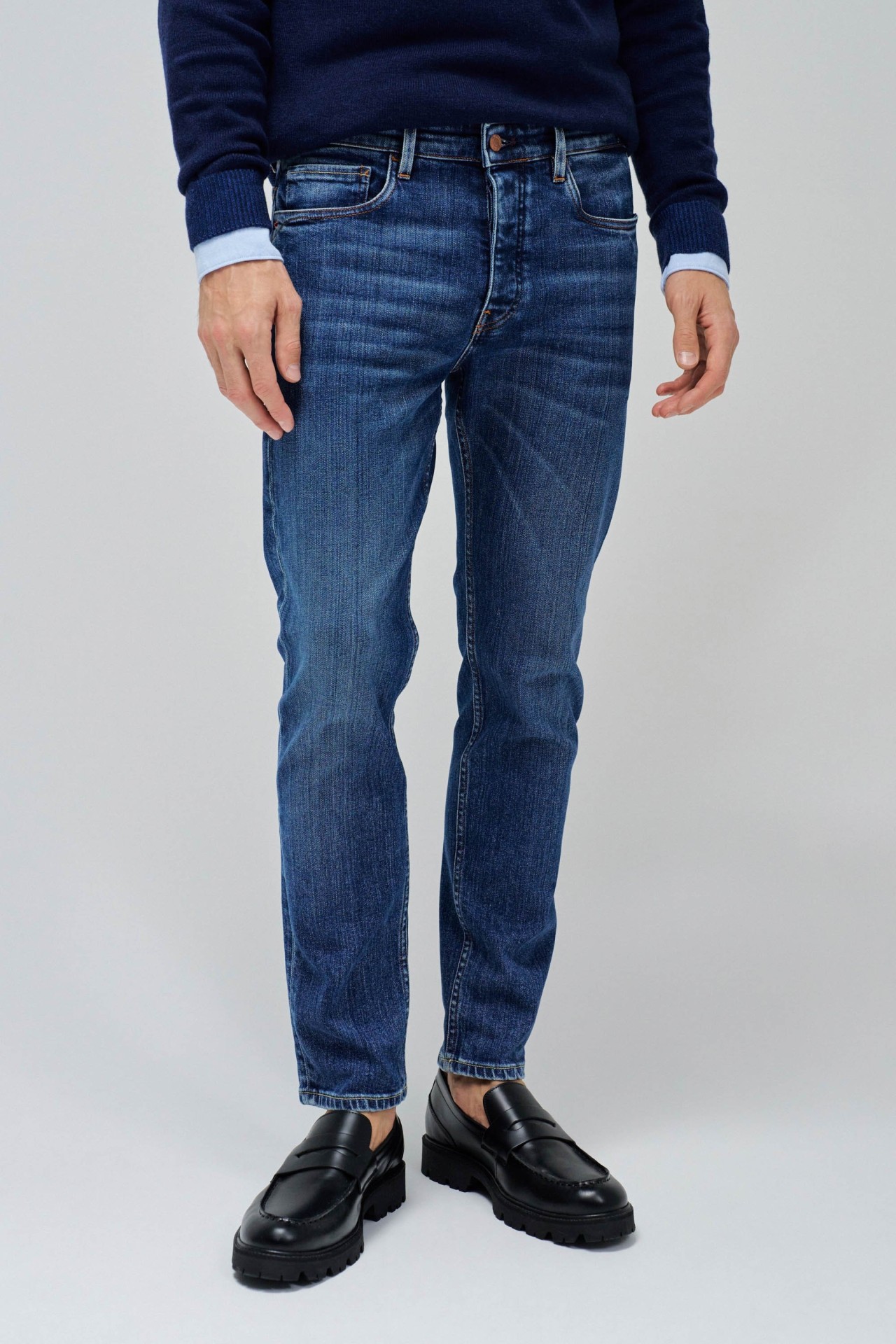 VAQUEROS SLIM FIT