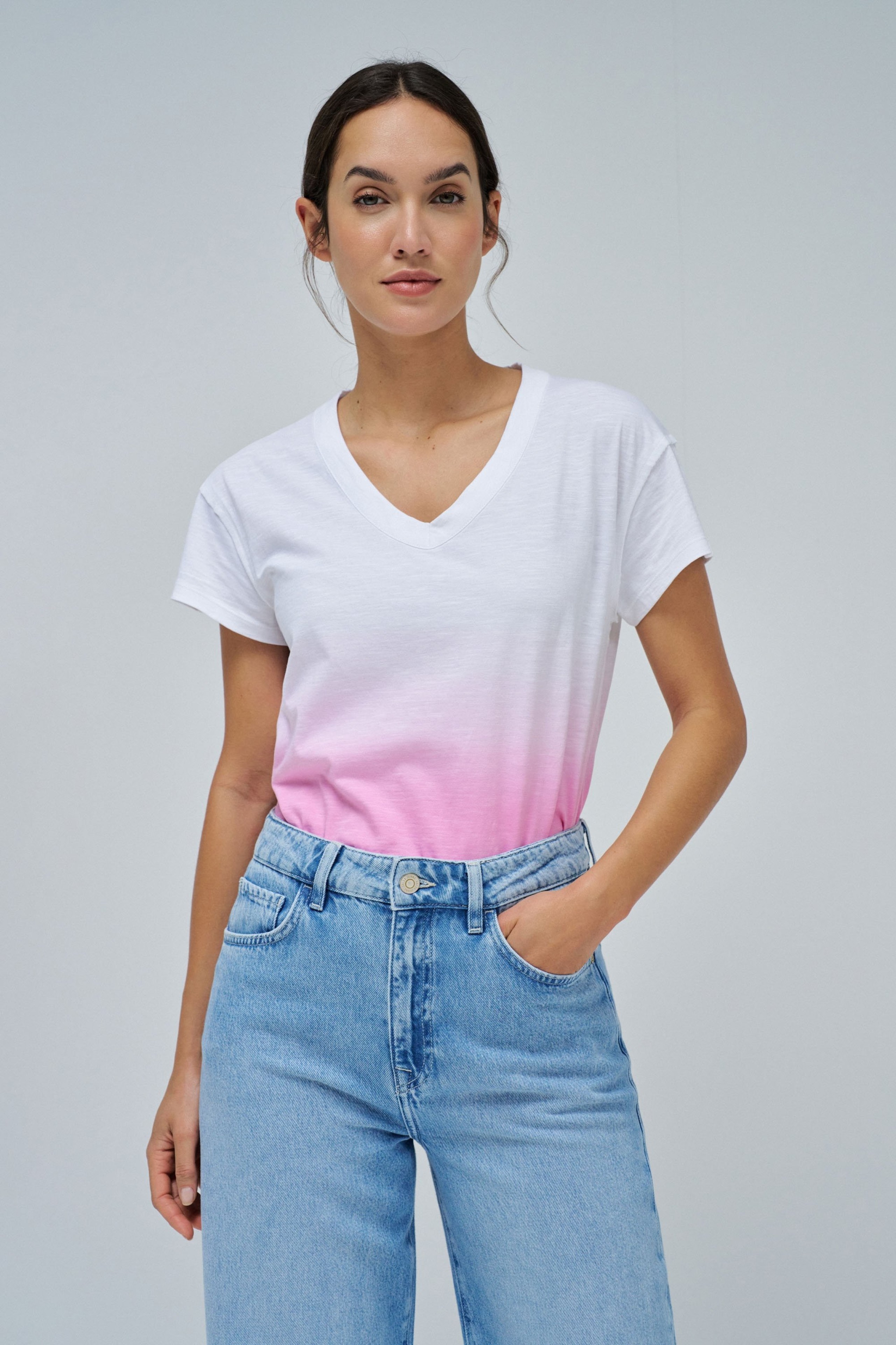 GRADIENT T-SHIRT