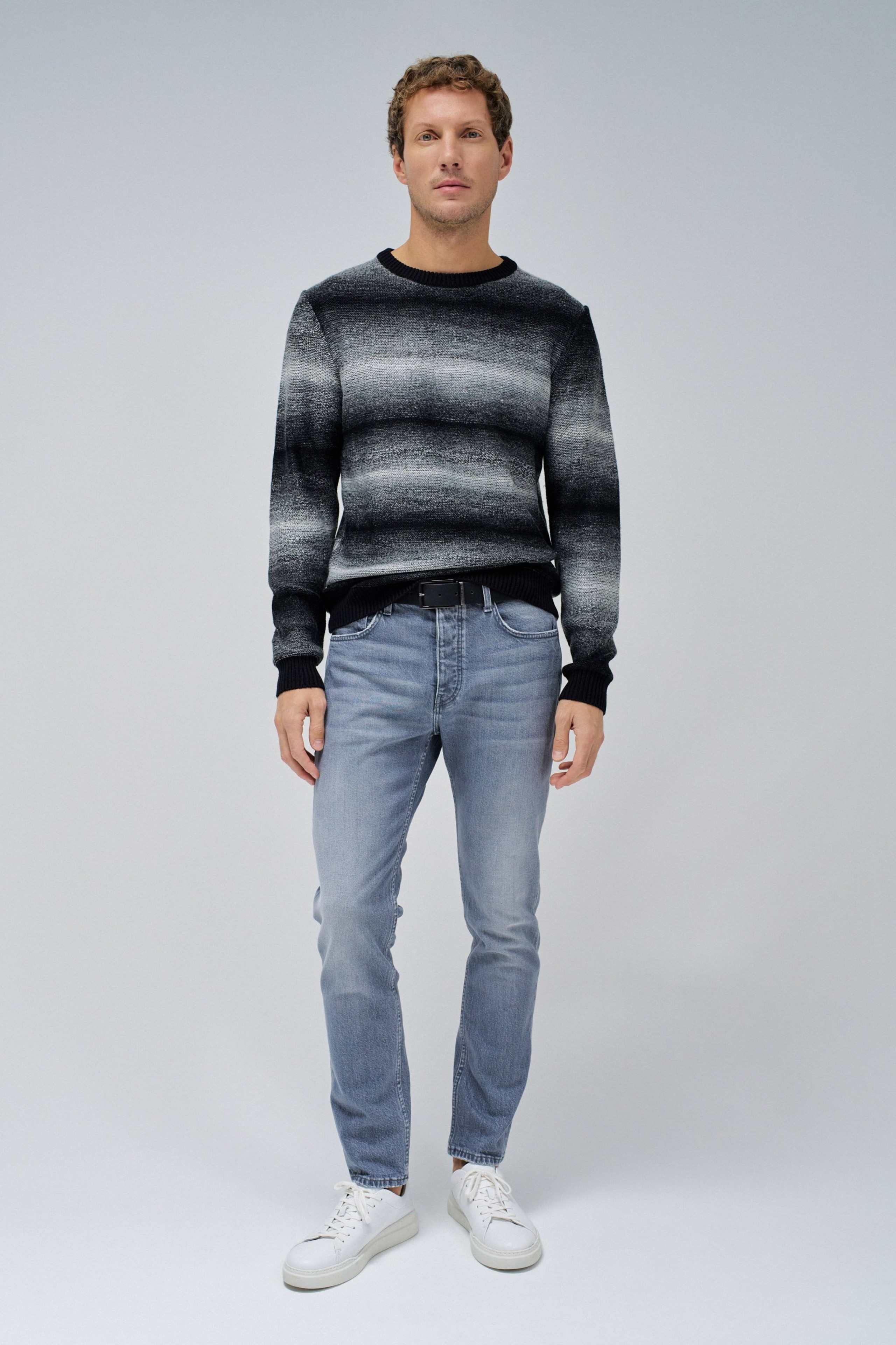 VAQUEROS SLIM CON LAVADO OSCURO