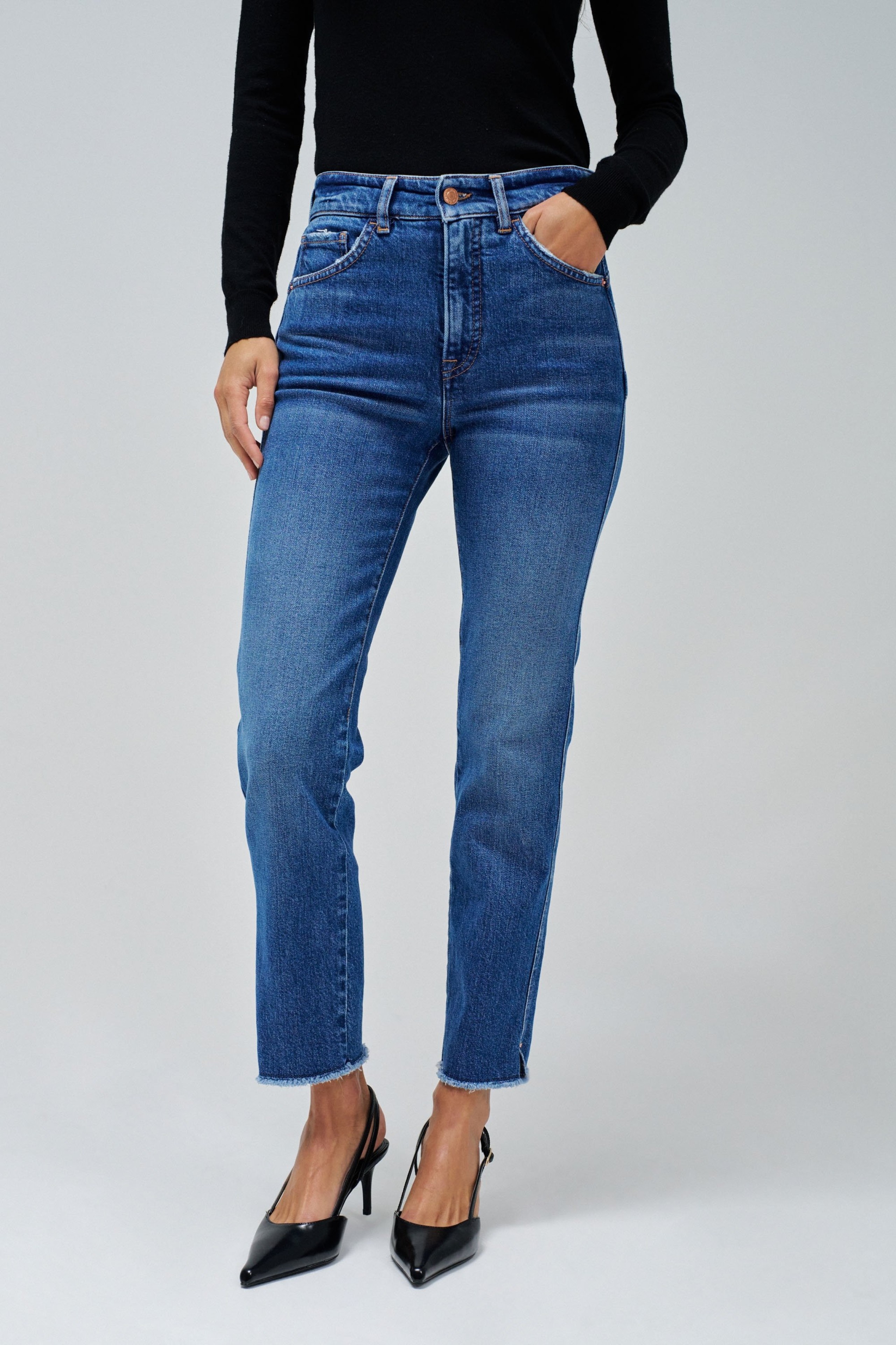 FAITH PUSH IN CROPPED SLIM JEANS