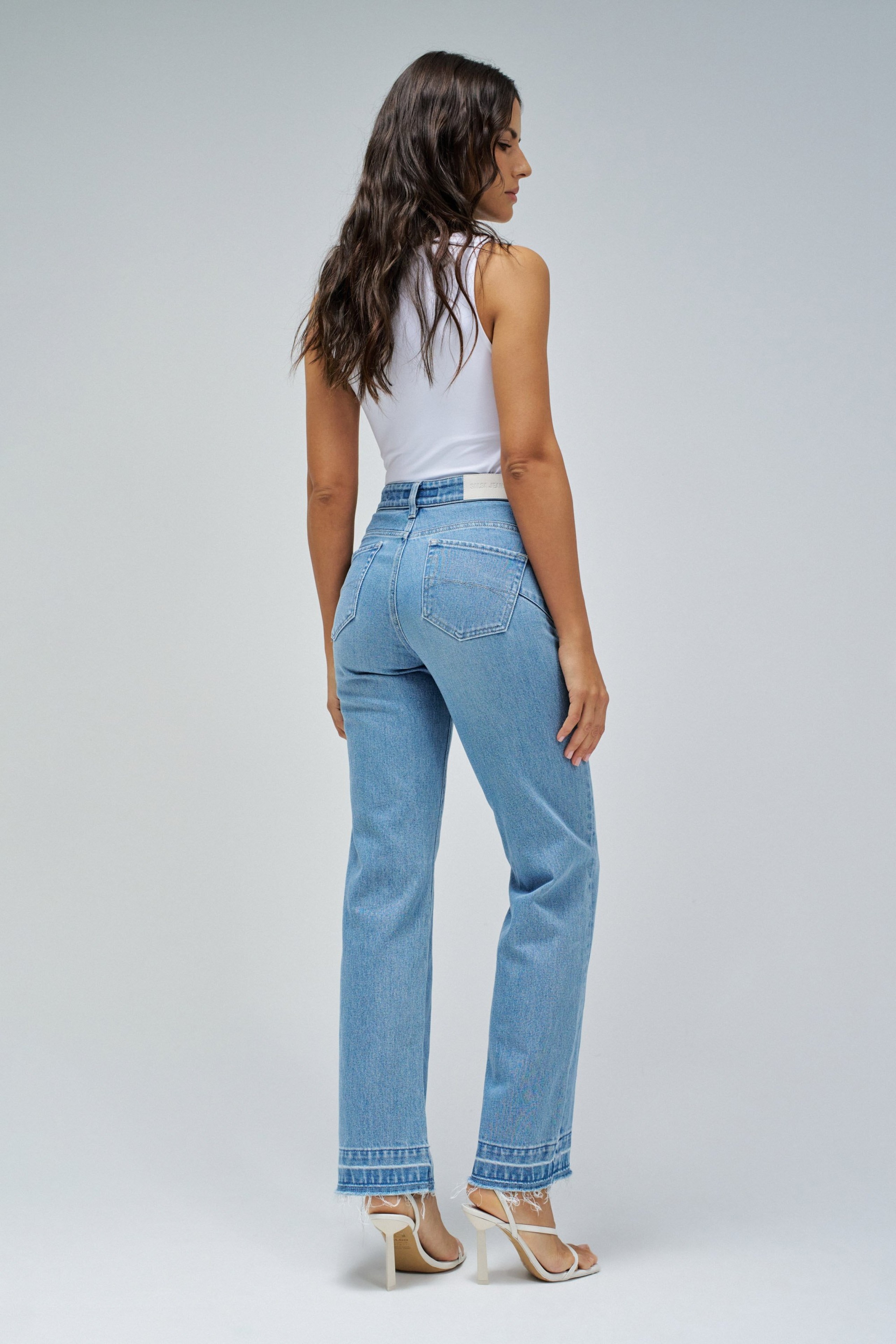 FAITH PUSH IN STRAIGHT JEANS