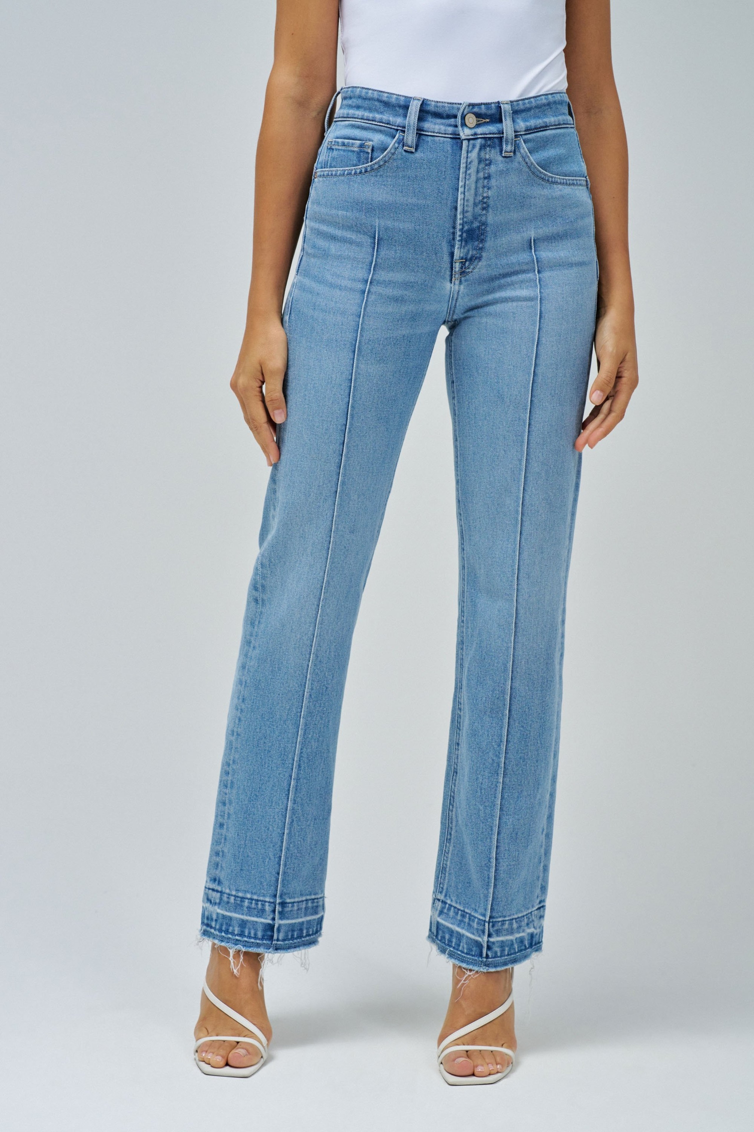 FAITH PUSH IN STRAIGHT JEANS