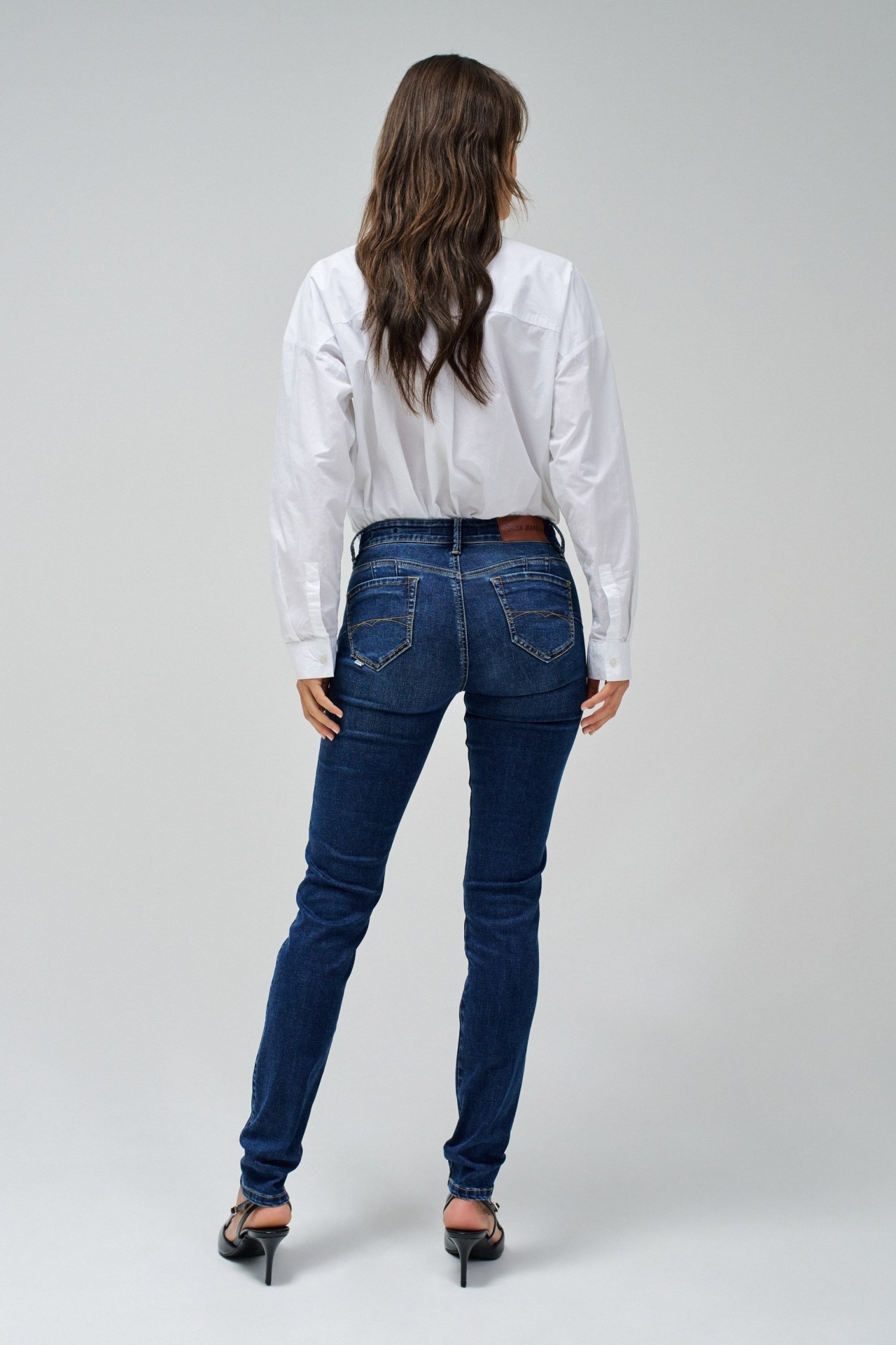 WONDER PUSH UP SKINNY JEANS