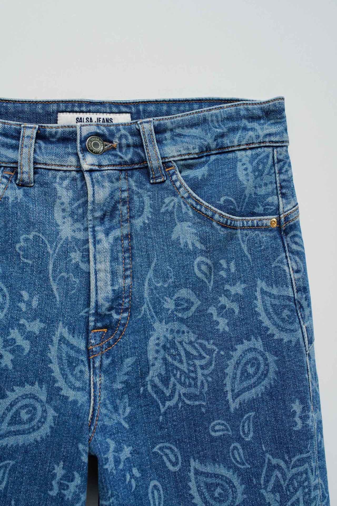 FAITH PUSH IN STRAIGHT JEANS