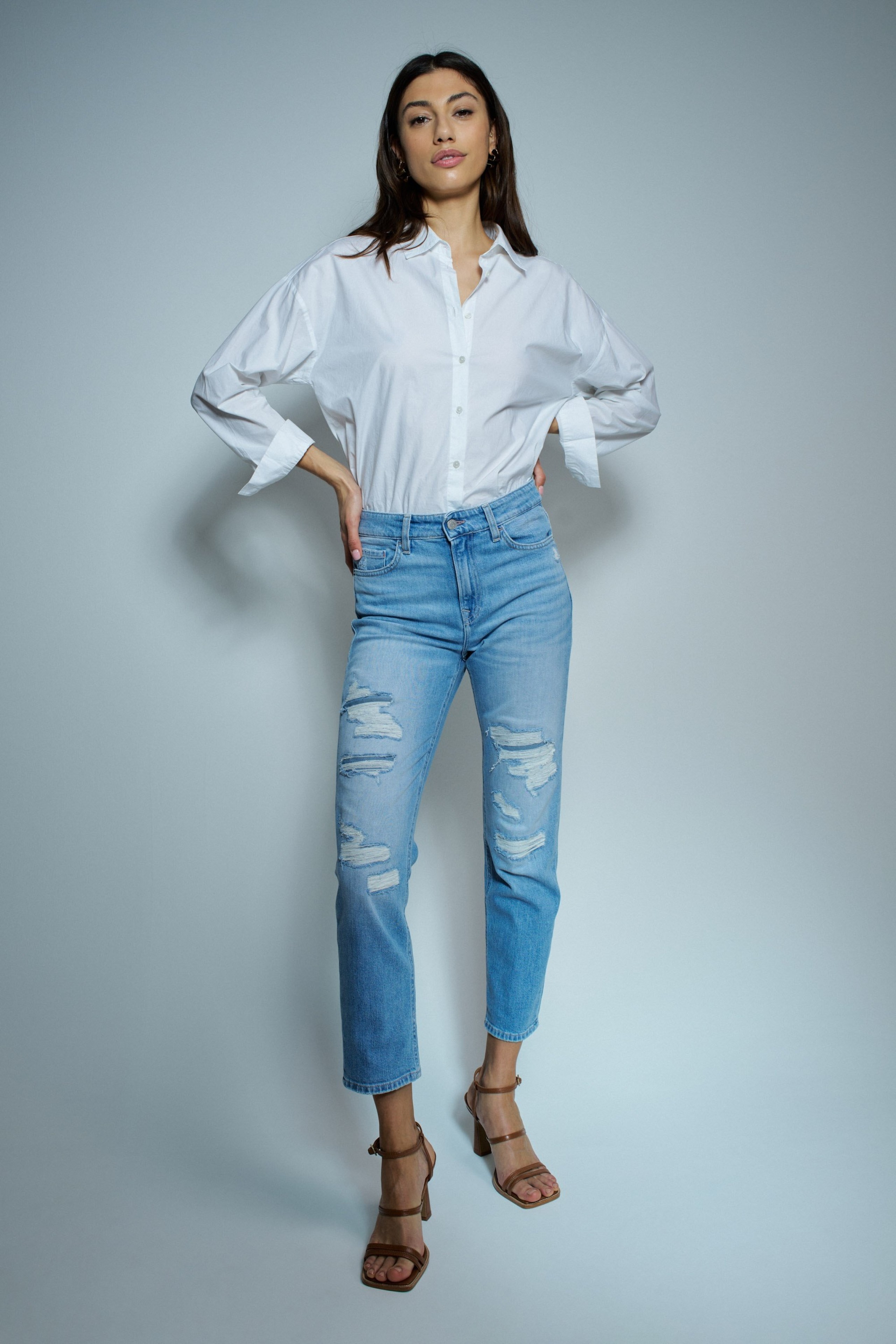 JEANS TRUE CROPPED SLIM MIT RISSEN