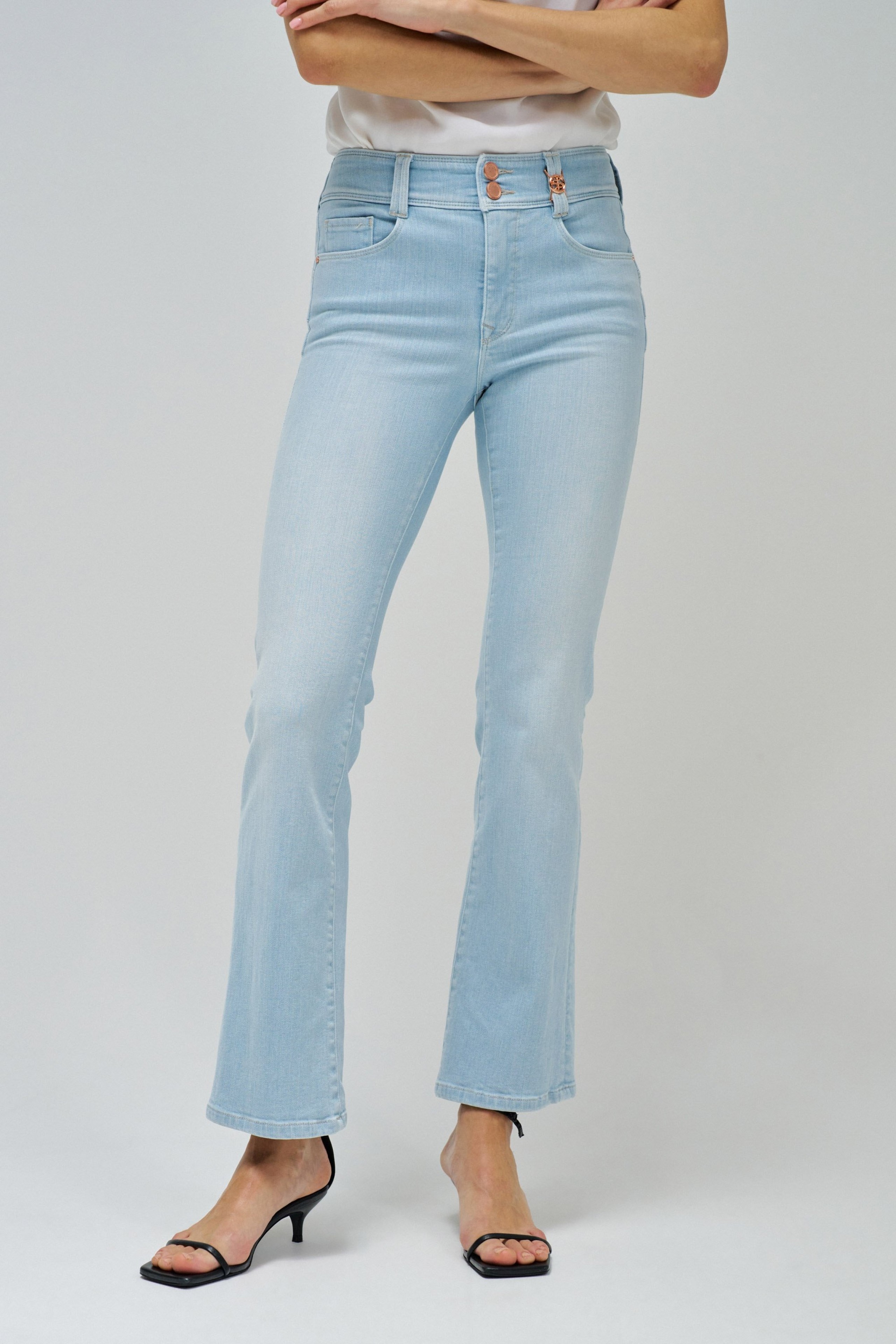 JEANS SECRET PUSH IN BOOTCUT