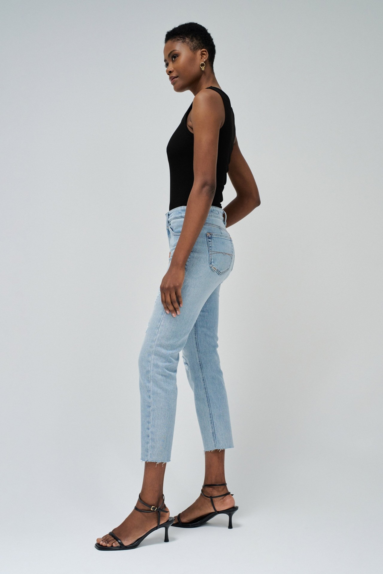 TRUE CROPPED SLIM JEANS