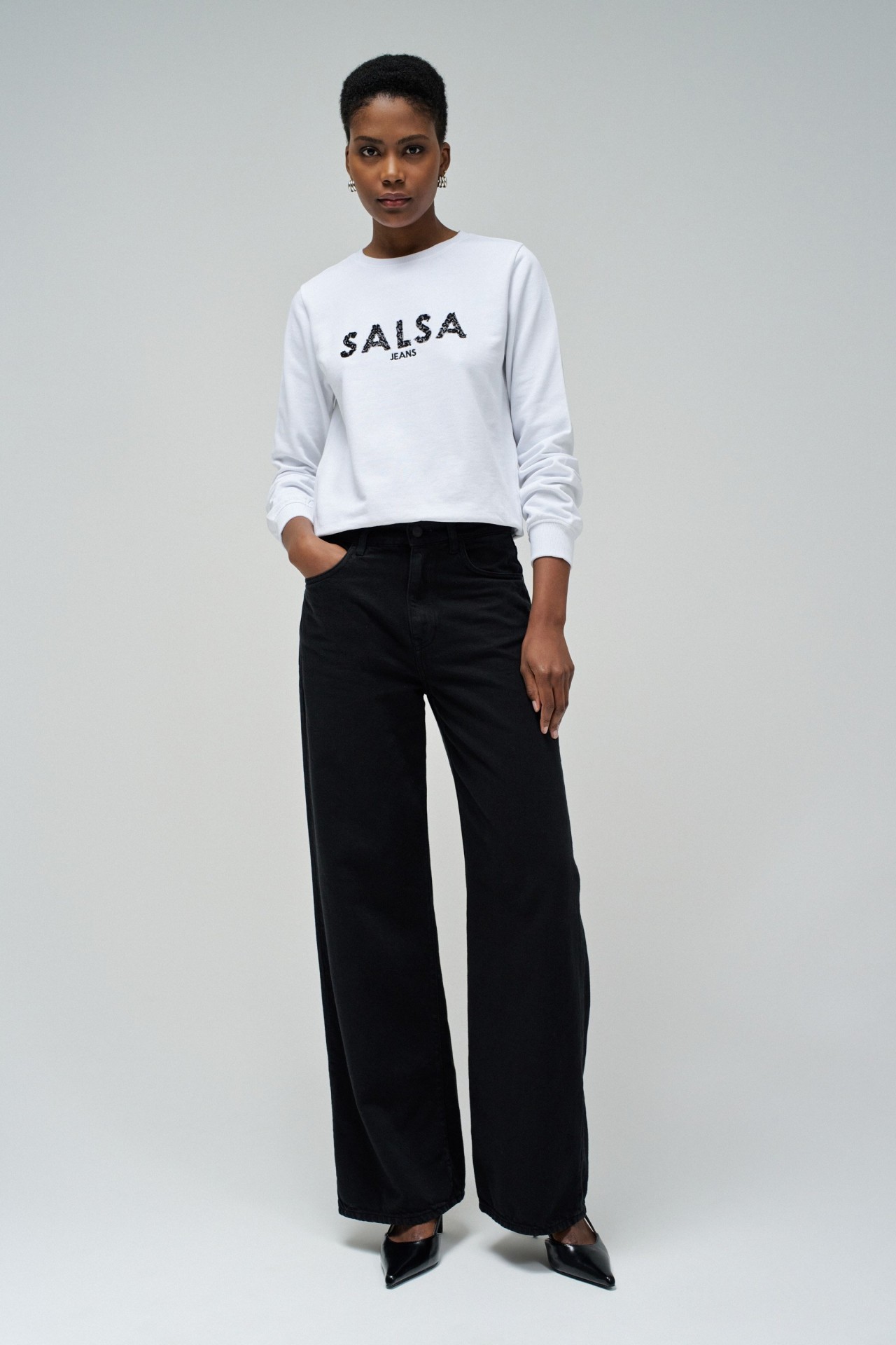 SWEATSHIRT WITH BRANDING