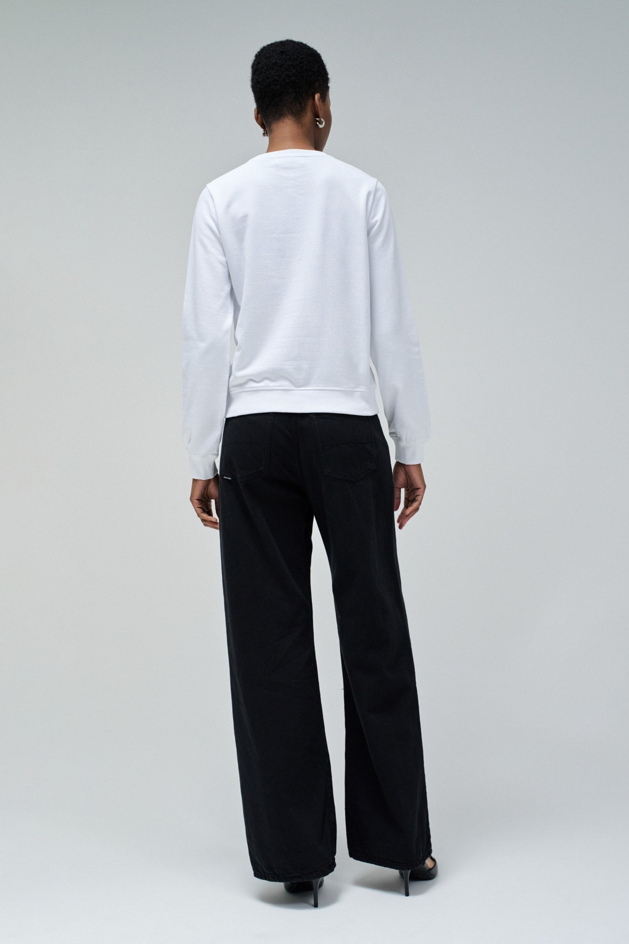 SWEATSHIRT WITH BRANDING