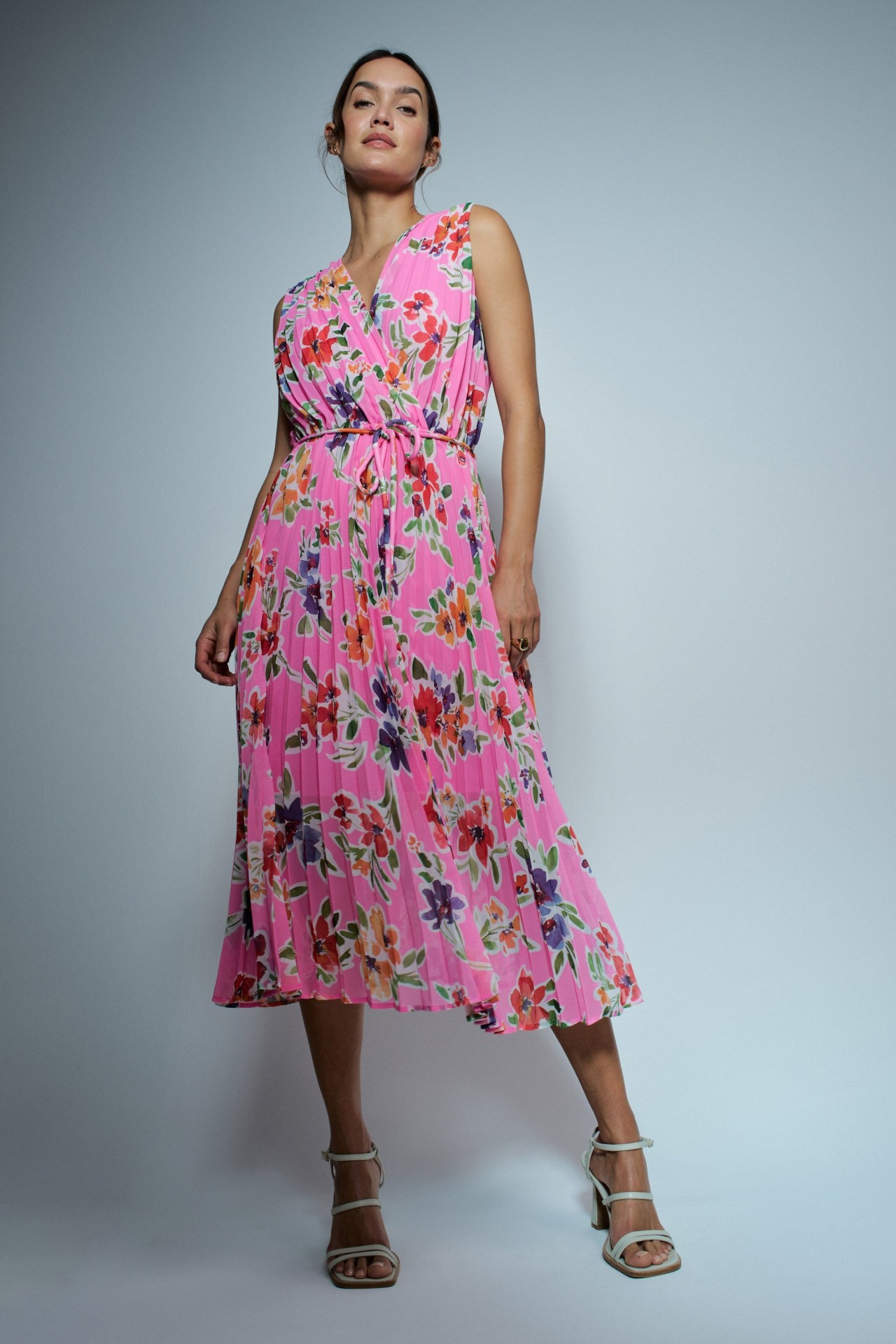 PLEATED DRESS WITH FLORAL PATTERN