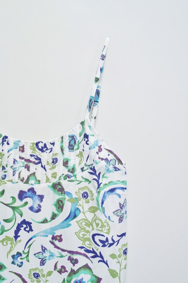 TOPE CON PATRÓN FLORAL