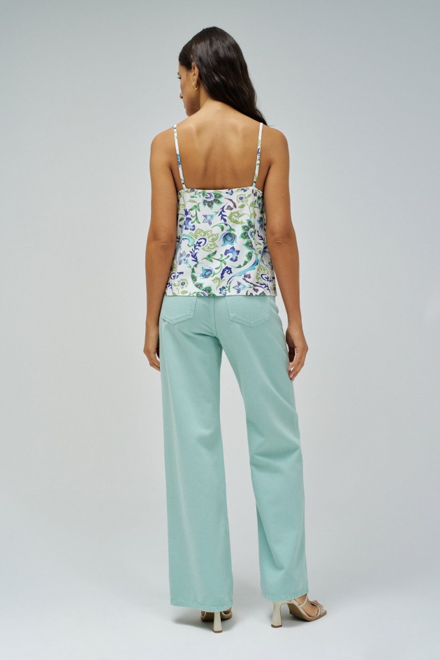 TOPE CON PATRÓN FLORAL