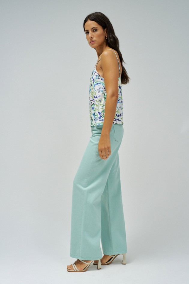 TOPE CON PATRÓN FLORAL