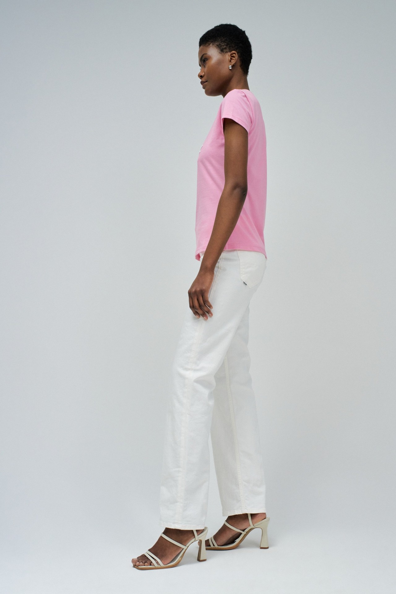 T-SHIRT COM BRANDING