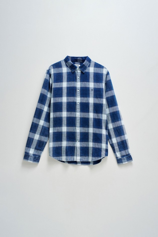 CHEMISE À CARREAUX