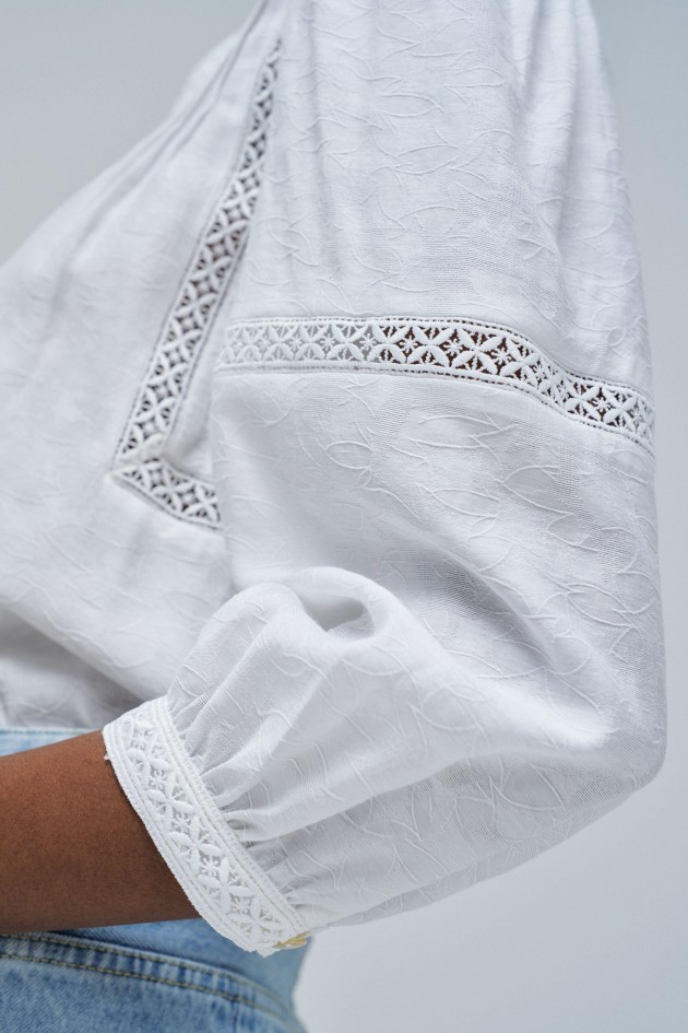 JACQUARD EMBROIDERED BLOUSE