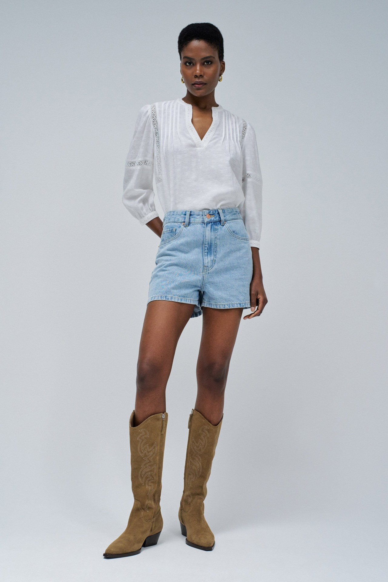 JACQUARD EMBROIDERED BLOUSE