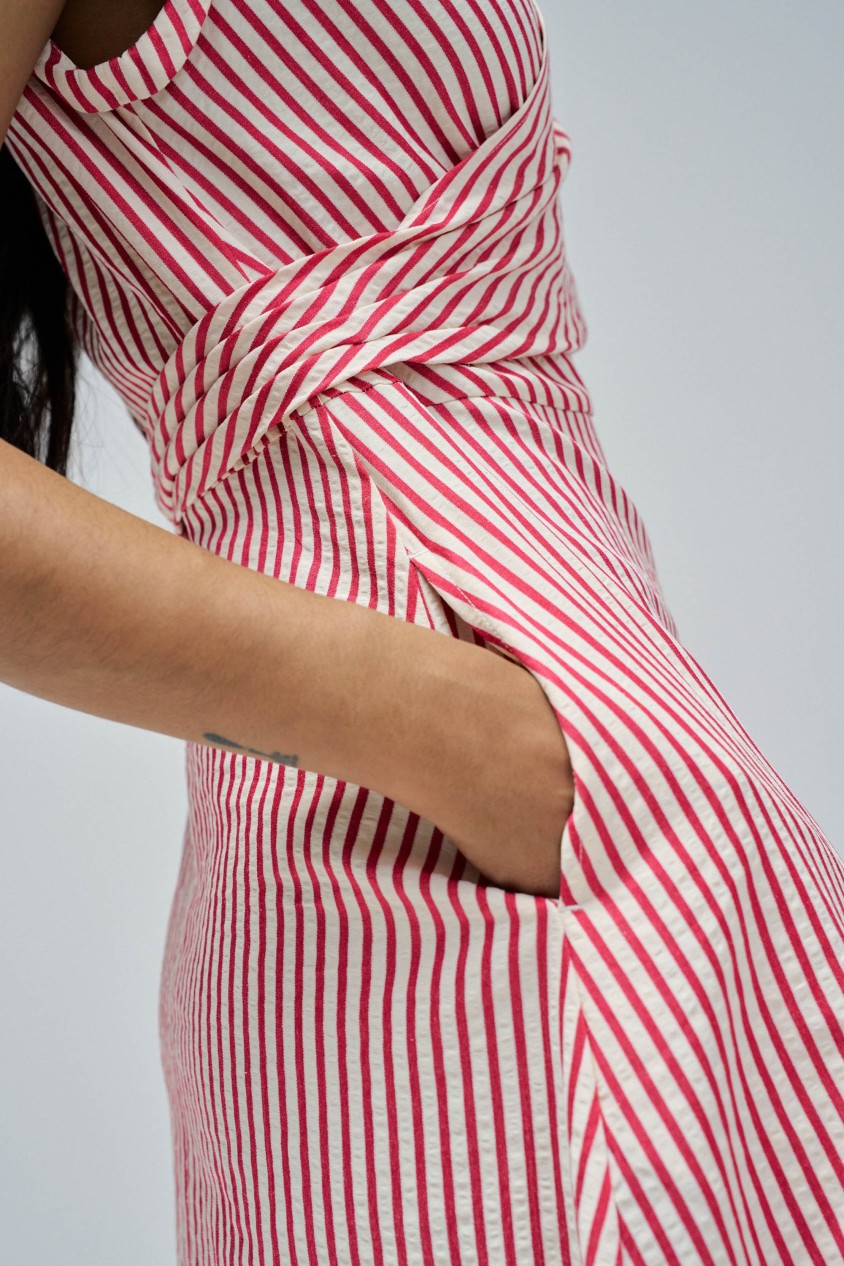 GESTREIFTES KLEID