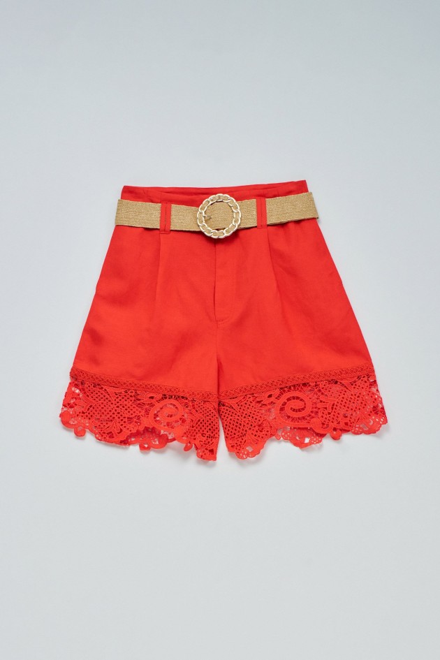 LINEN SHORTS WITH LACE