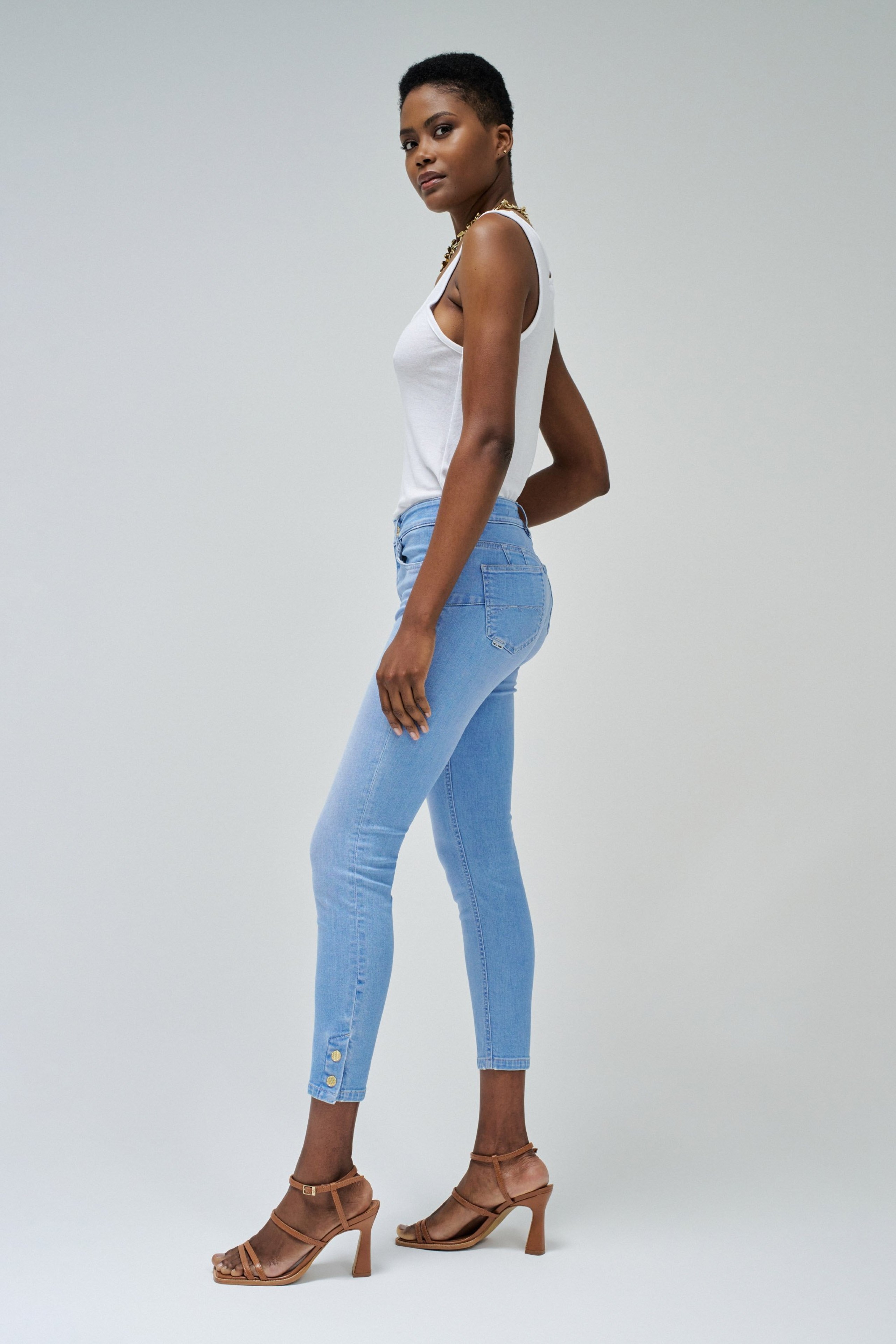 DESTINY PUSH UP CROPPED SKINNY JEANS