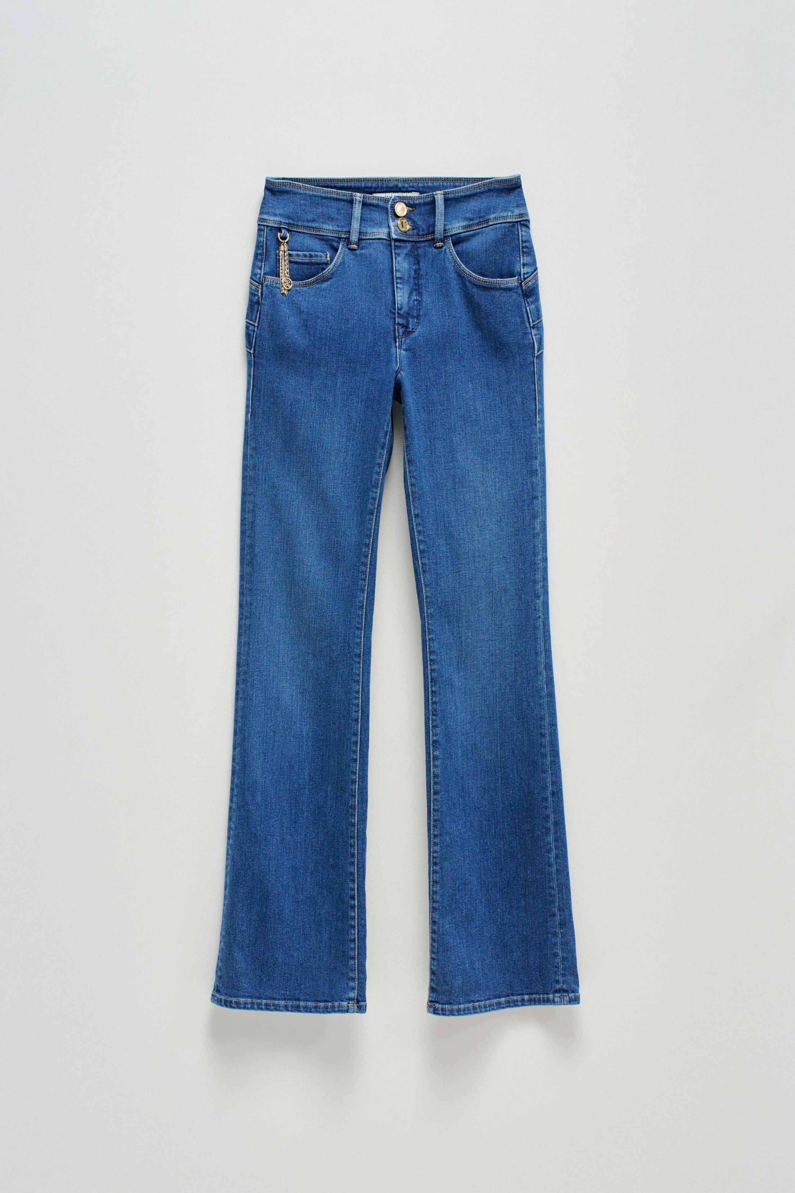 SECRET PUSH IN BOOTCUT JEANS