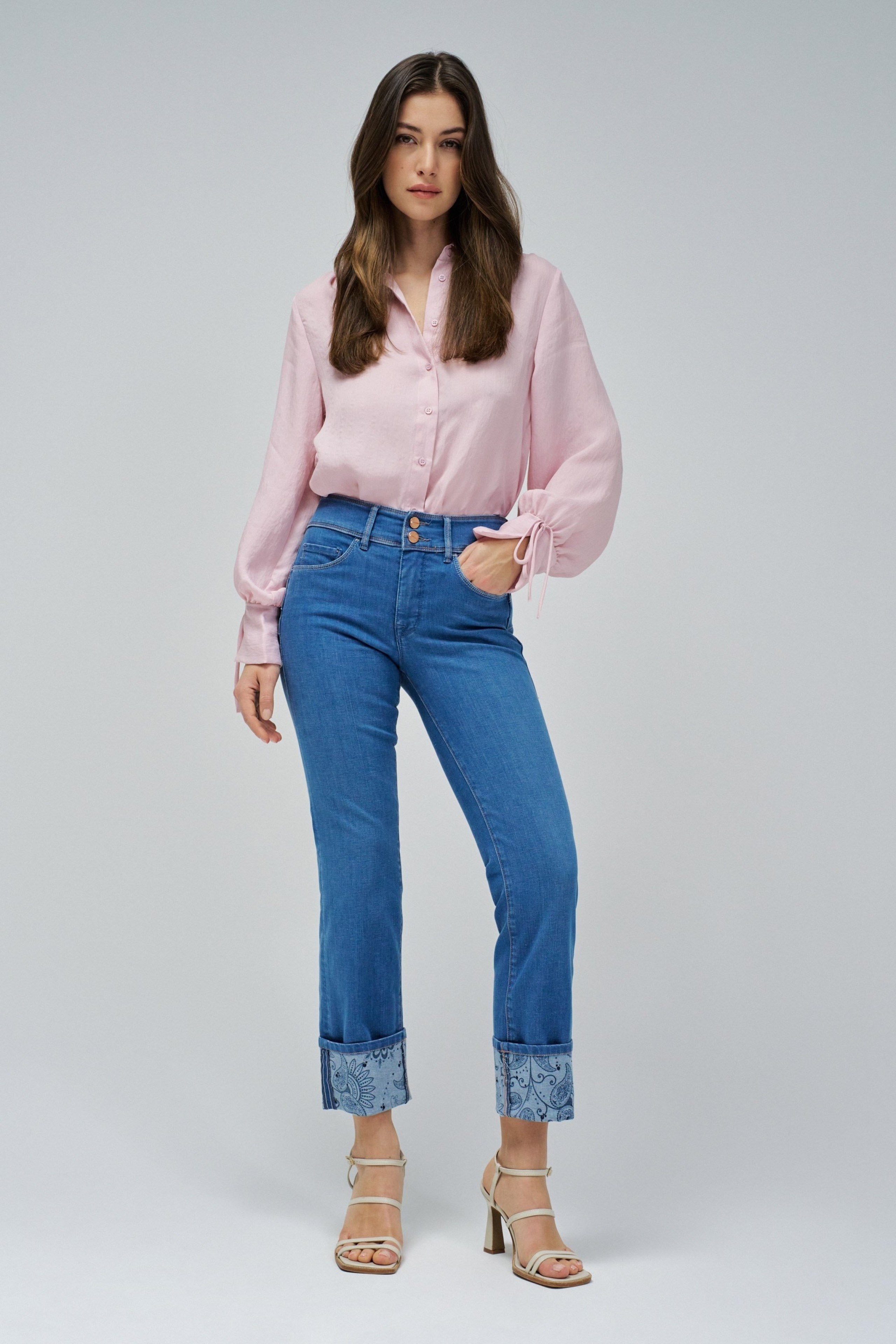 JEANS SECRET PUSH IN STRAIGHT