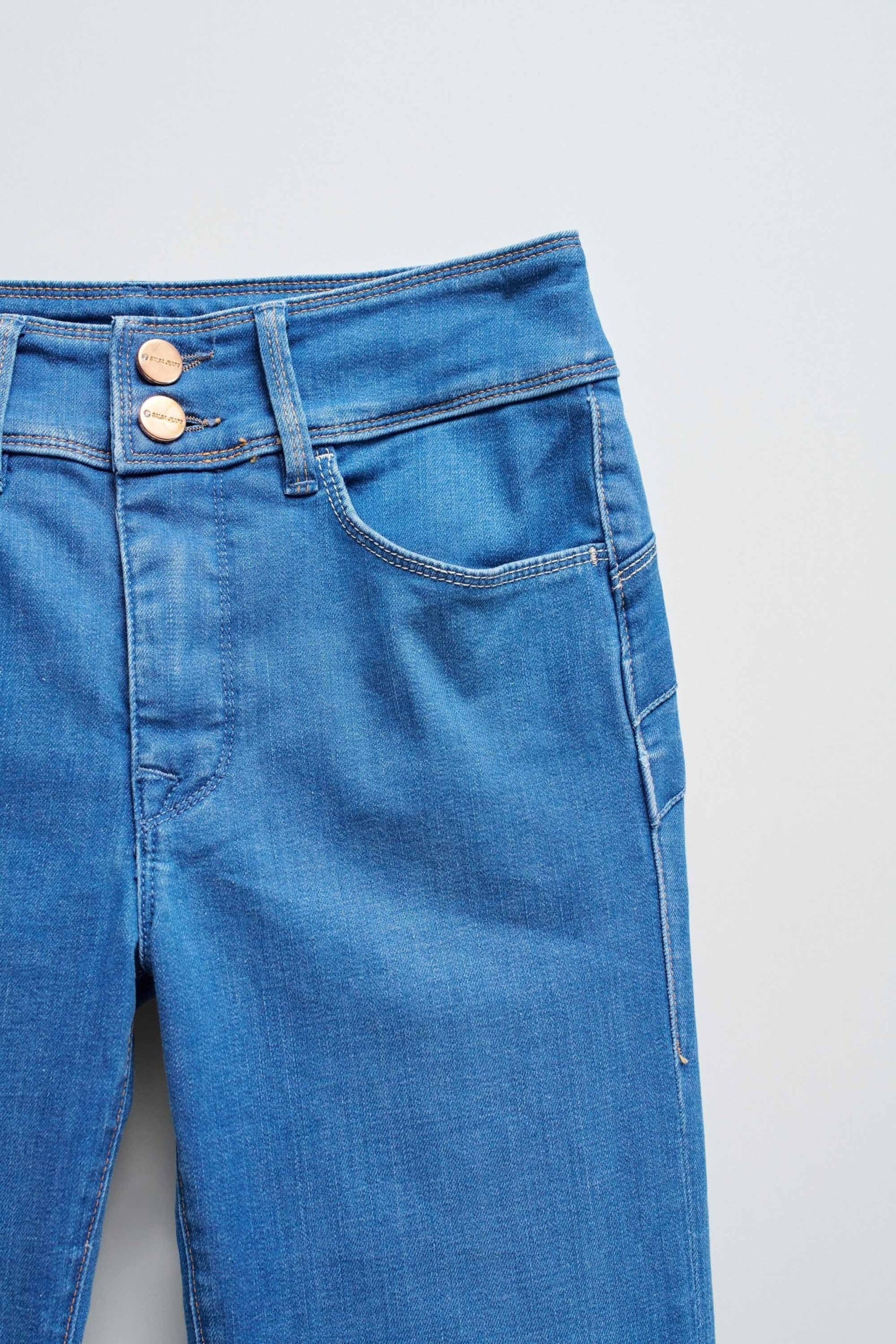 JEANS SECRET PUSH IN STRAIGHT