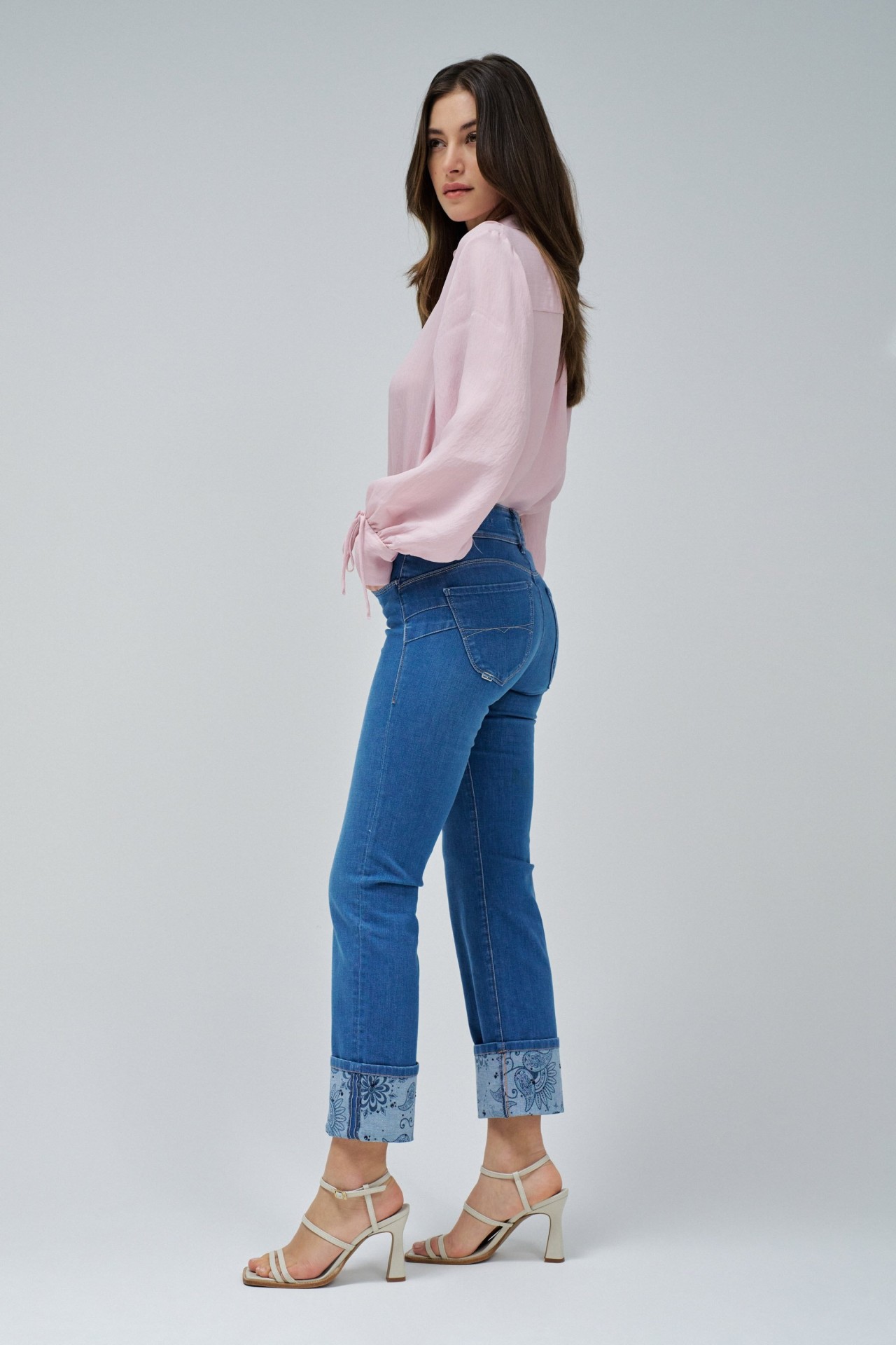 JEANS SECRET PUSH IN STRAIGHT