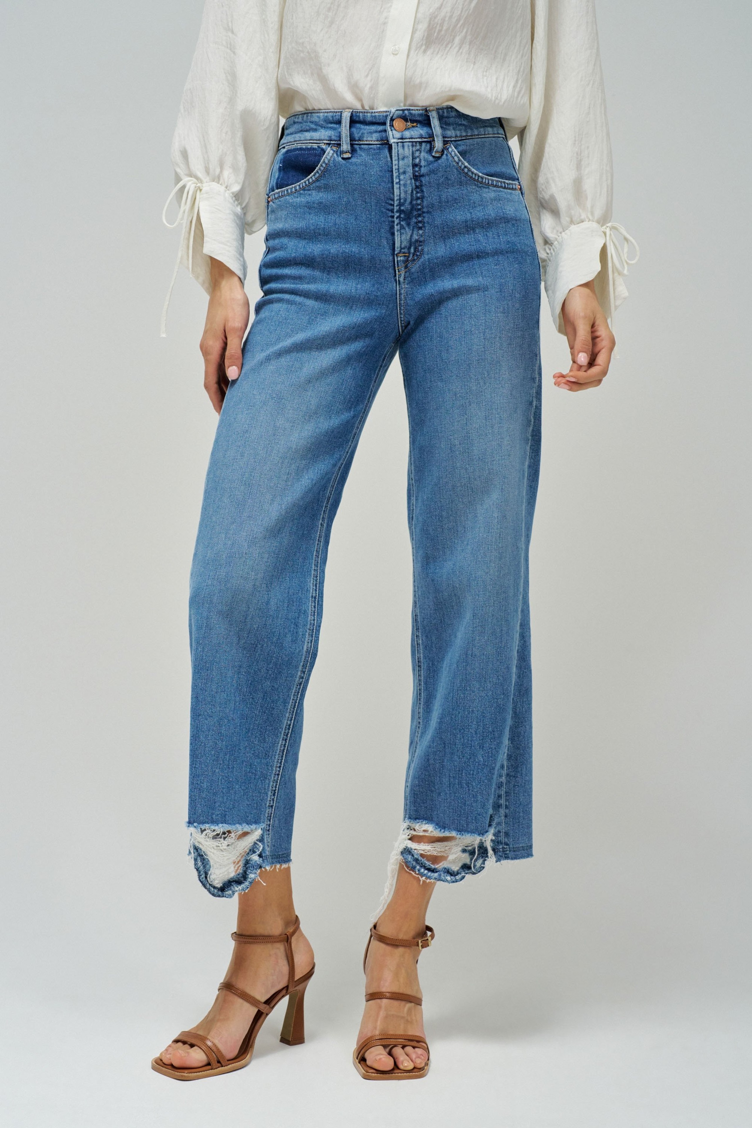 FAITH PUSH IN CROPPED STRAIGHT JEANS