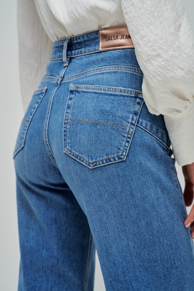 FAITH PUSH IN CROPPED STRAIGHT JEANS