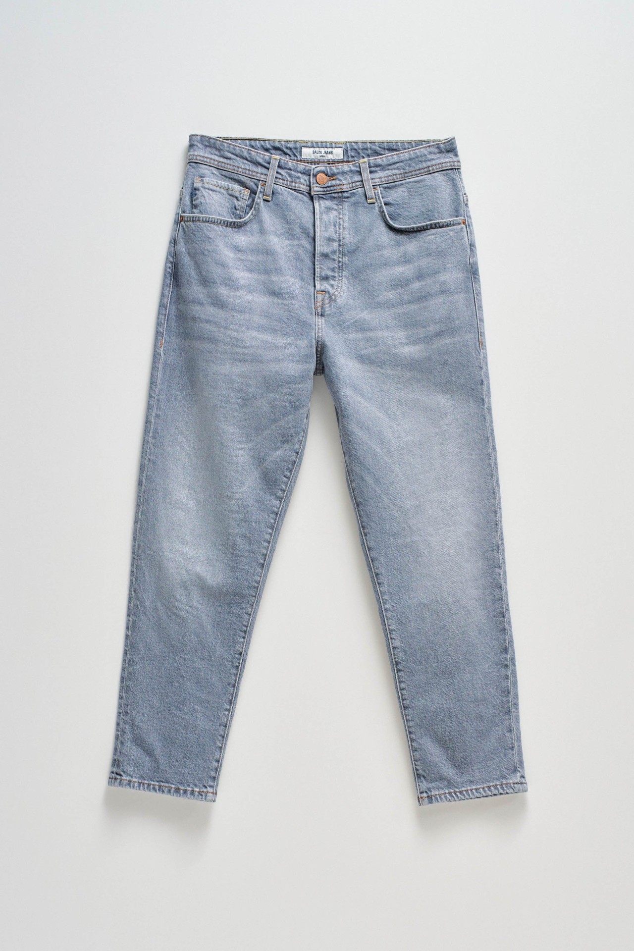 VAQUEROS TAPERED FIT