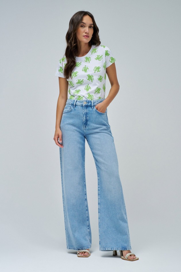 T-SHIRT WITH EMBROIDERY