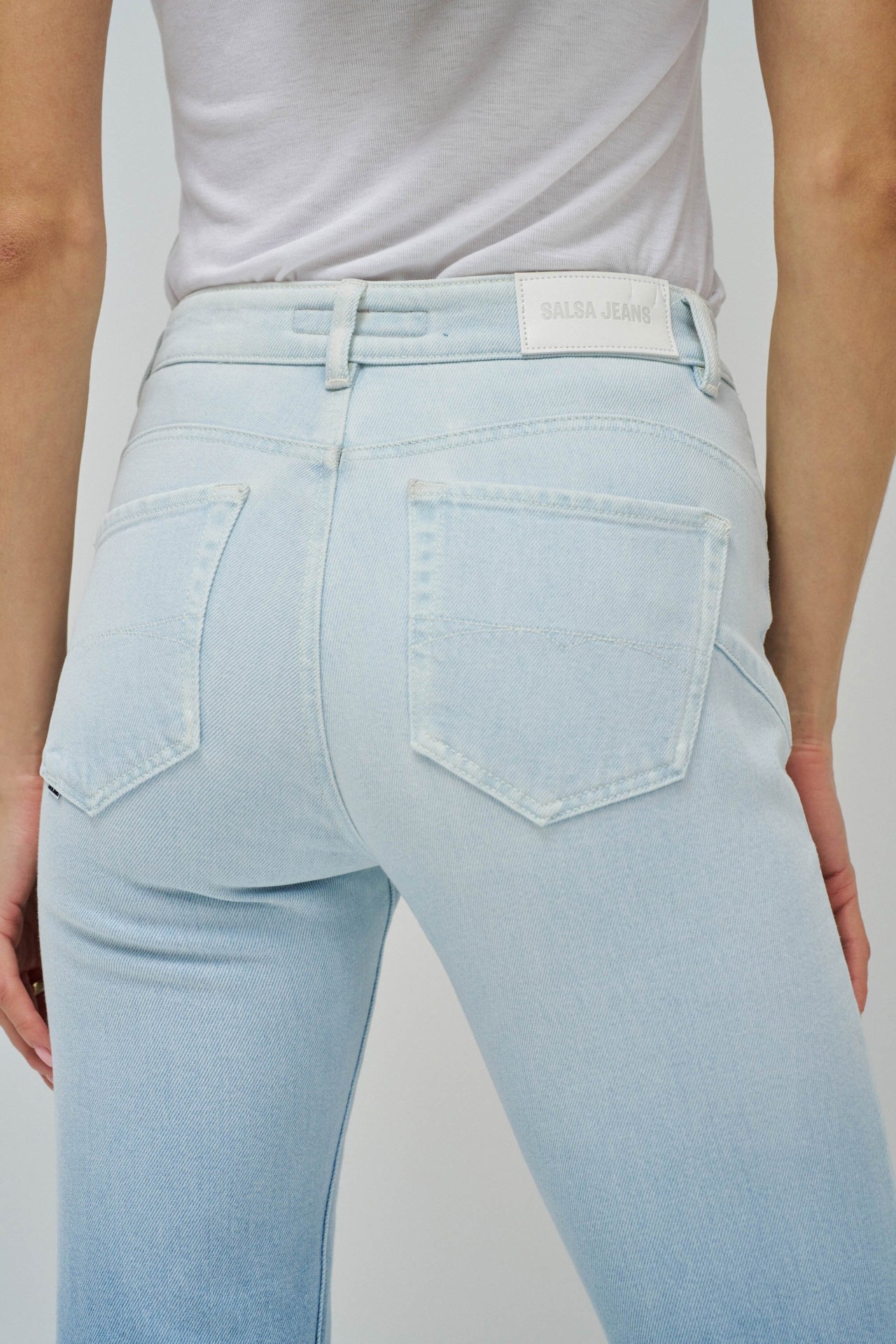 FAITH PUSH IN-JEANS, FLARE-PASSFORM, MIT FARBABSTUFUNG