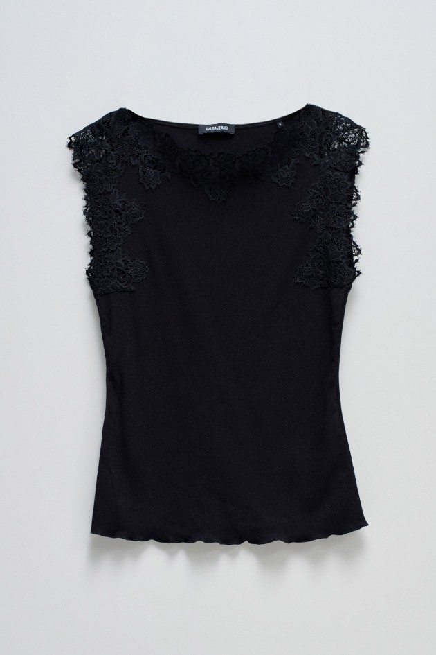 TOP WITH LACE