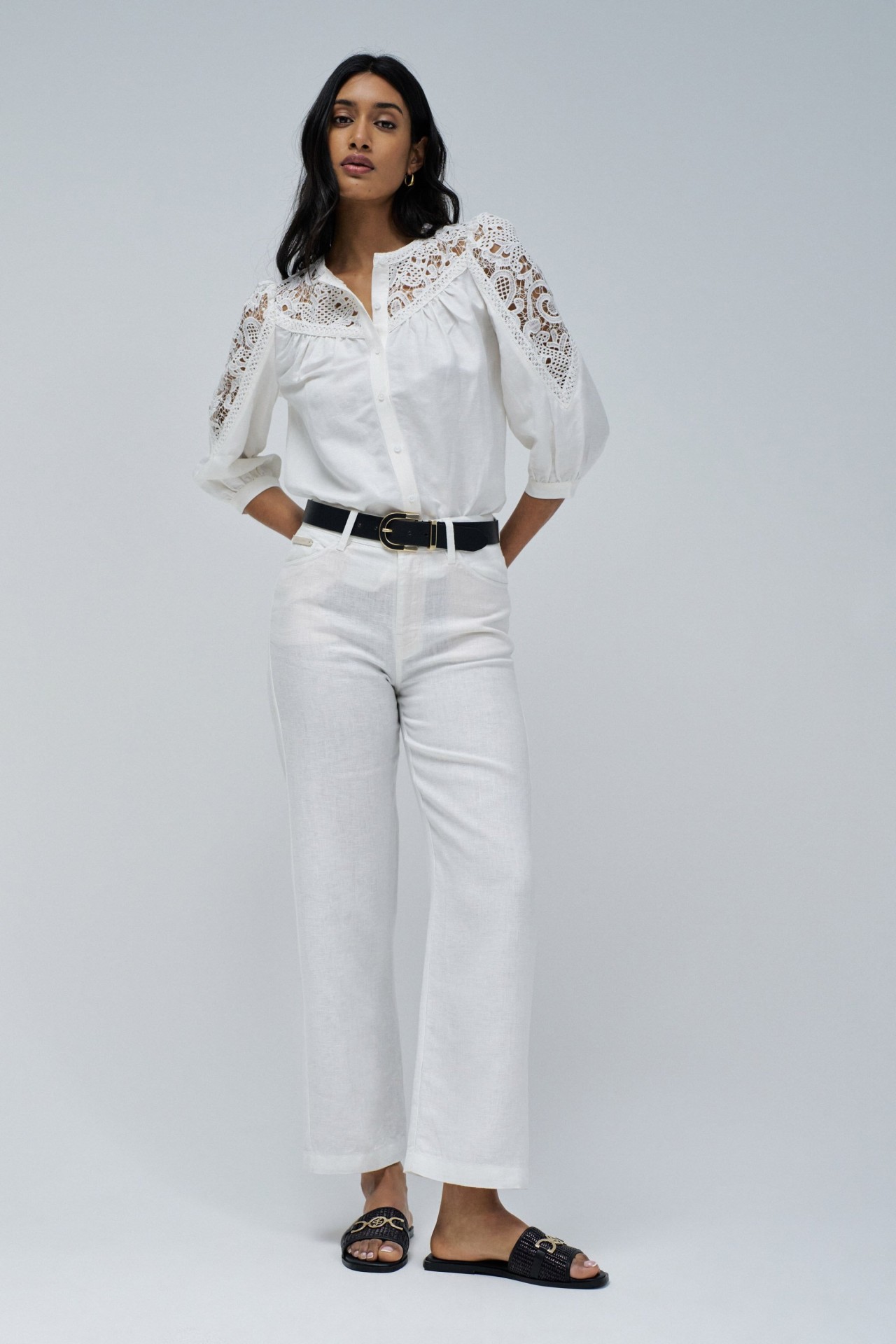 LINEN SHIRT WITH LACE