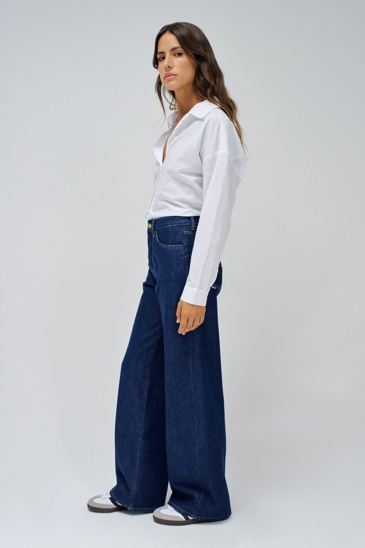 WIDE LEG JEANS