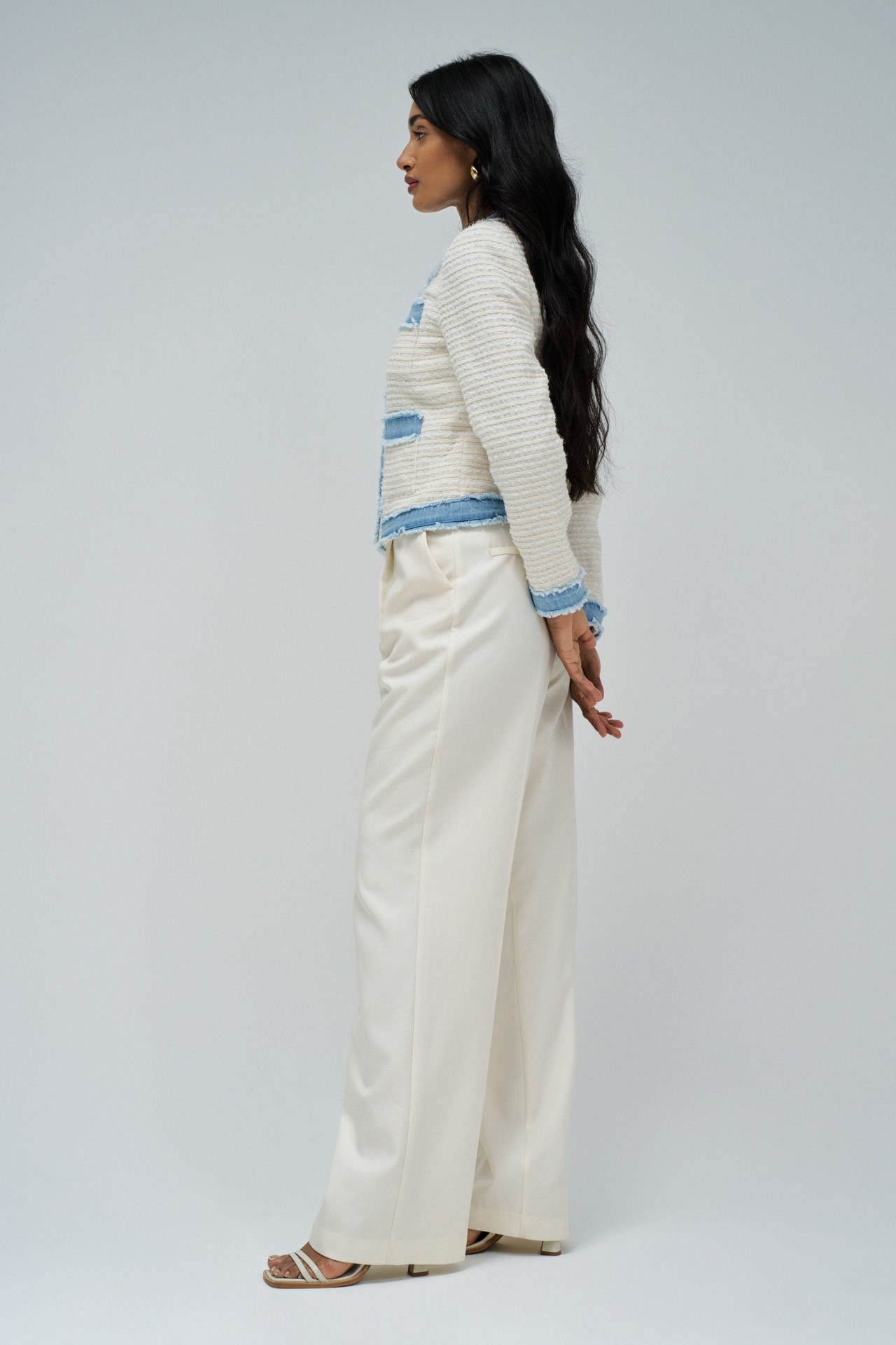 CASACO TWEED DETALHES EM DENIM