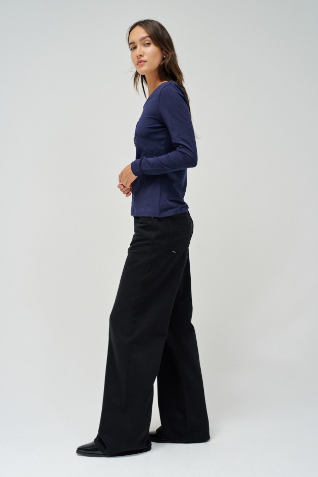 SWEATER WITH BRANDING