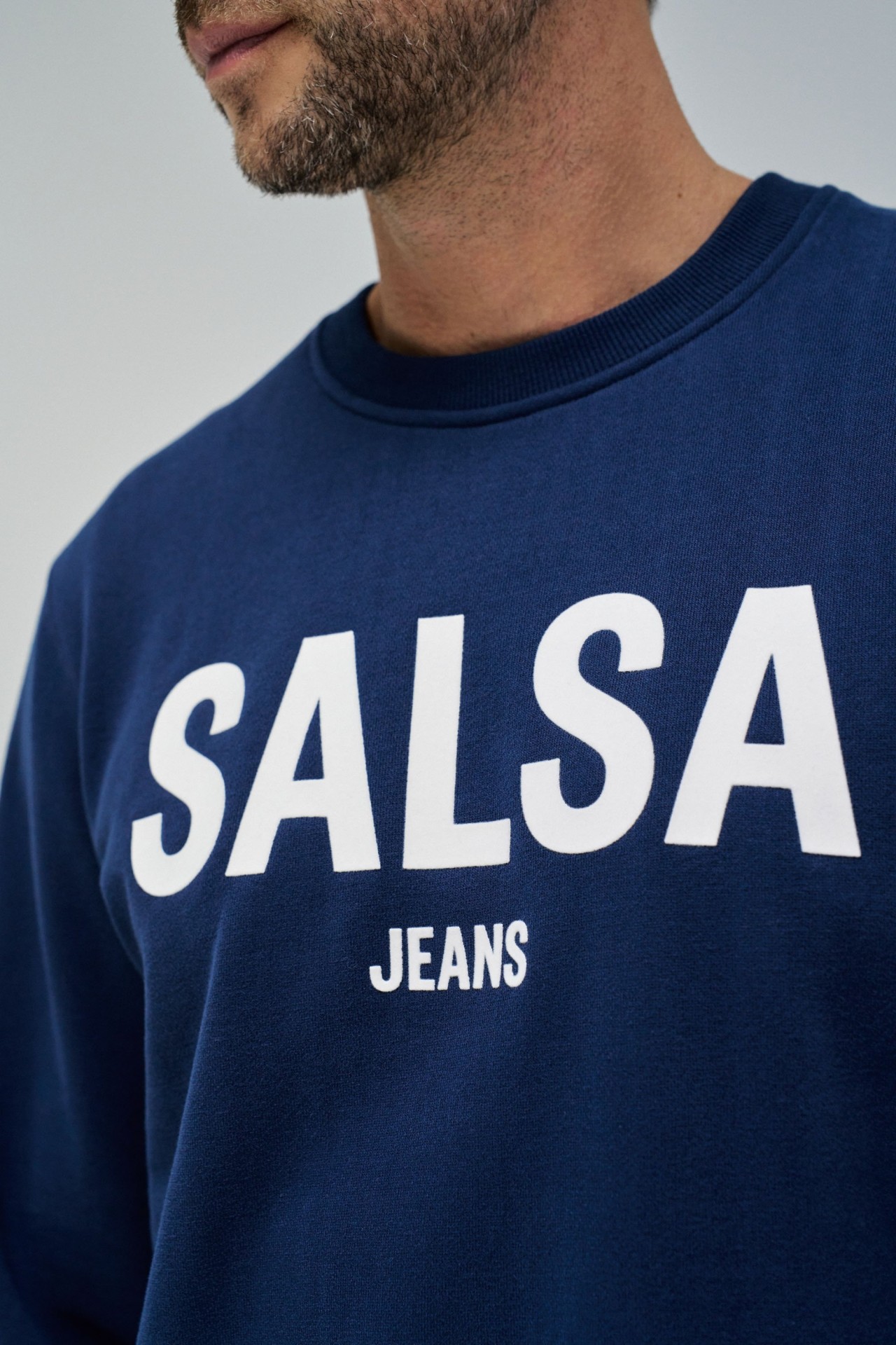 SWEATSHIRT AVEC LOGO