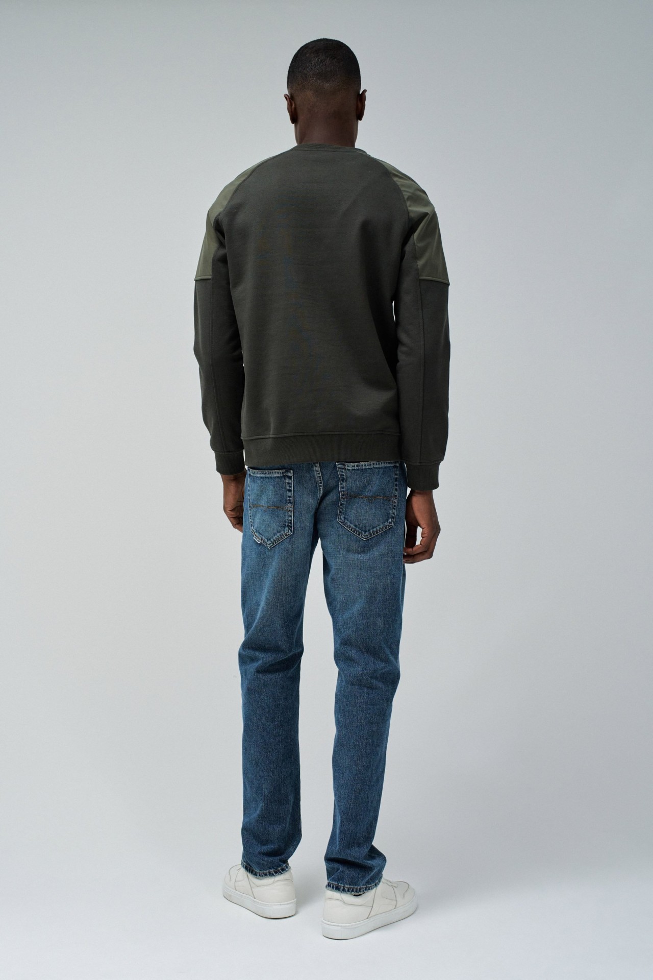 SWEATSHIRT WITH MIX MATERIALS